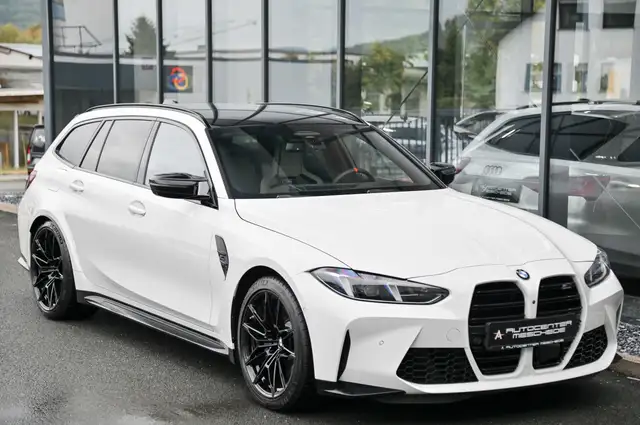 BMW M3 view 3