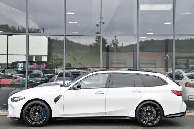 BMW M3 view 6