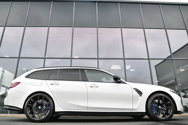 BMW M3 view 7