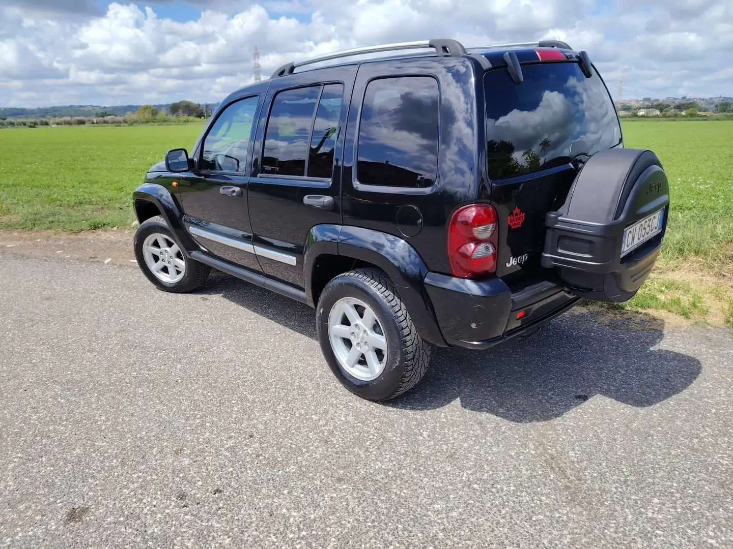 Jeep Cherokee Cherokee III 2002 2.8 crd Sport auto FL Noir - 2