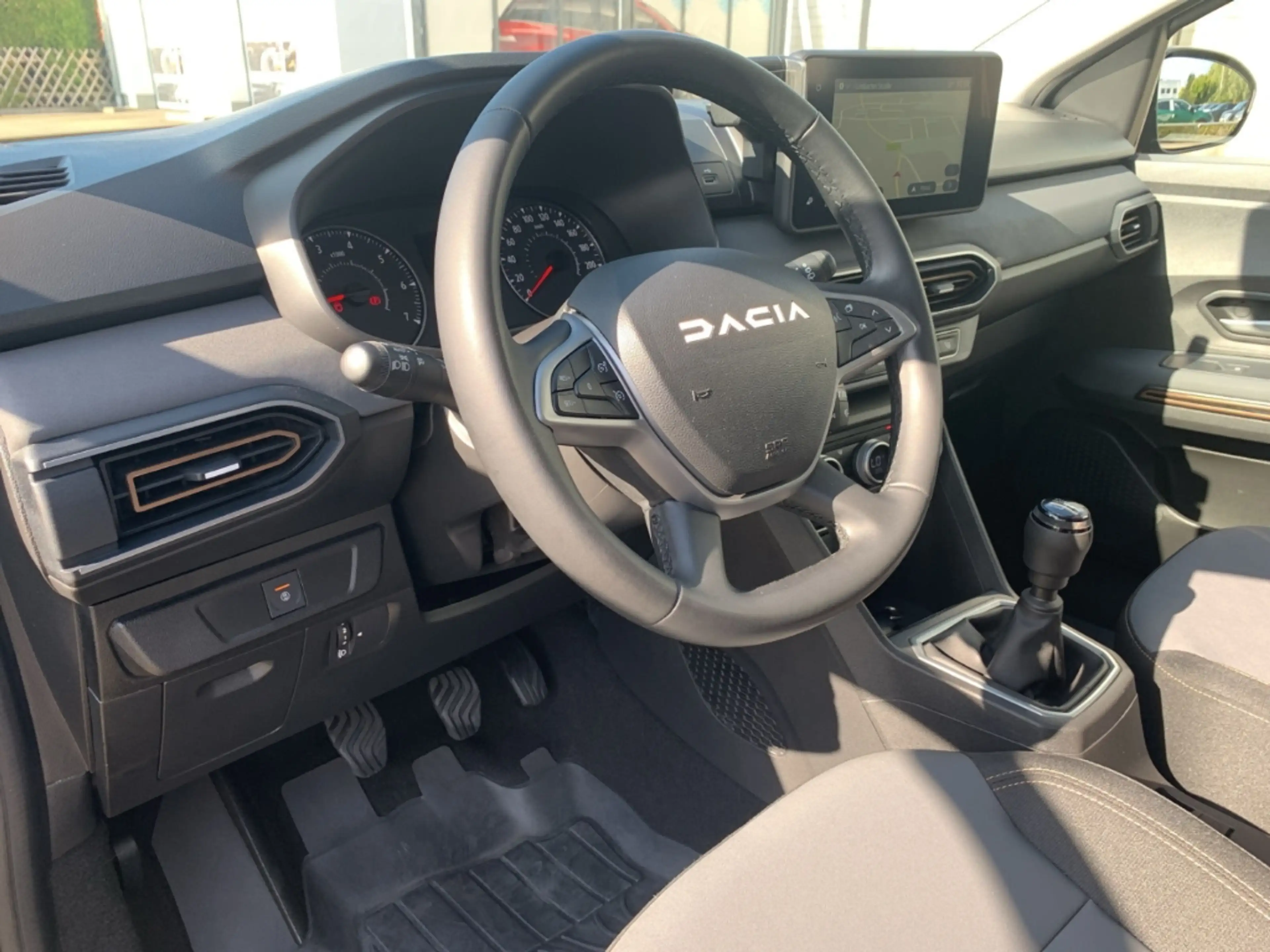 Dacia Jogger EXTREME+ TCE 110 Extreme+ FULLSERVICE+NAVI+DAB+NSW — photo 10