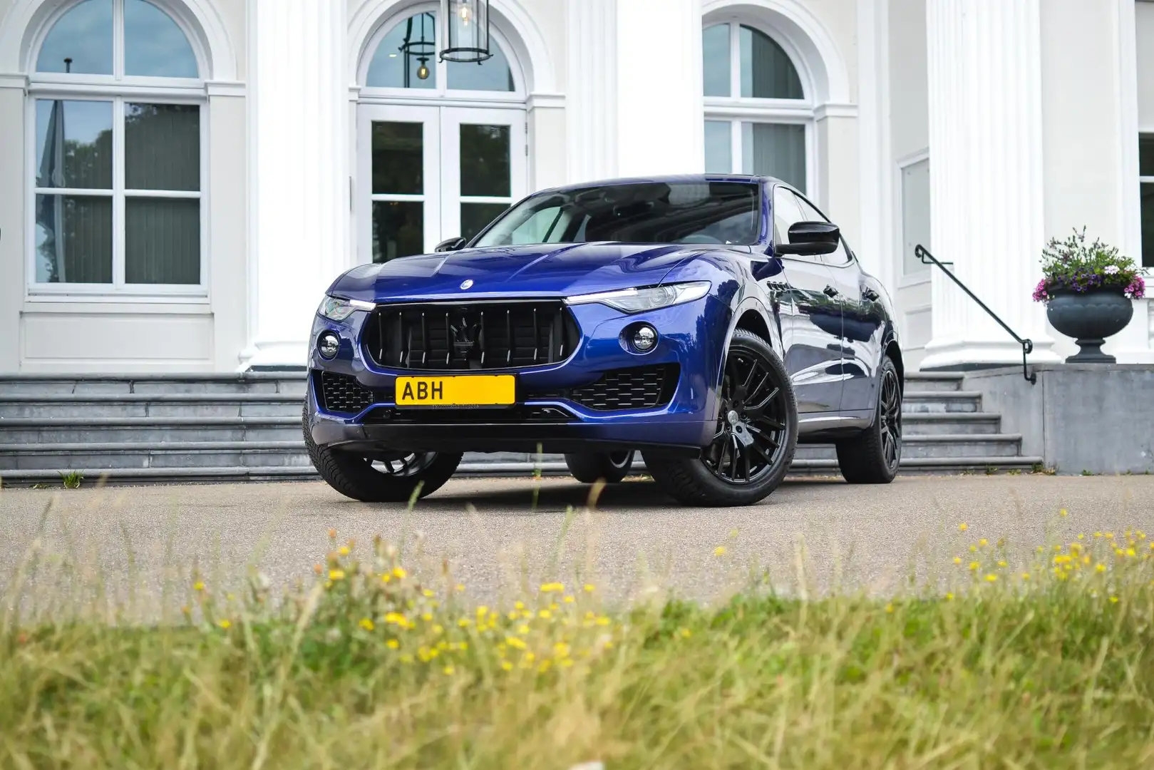 Maserati Levante 3.0 V6 S 430PK | Pano | NP 160.000 | Memory | - 2