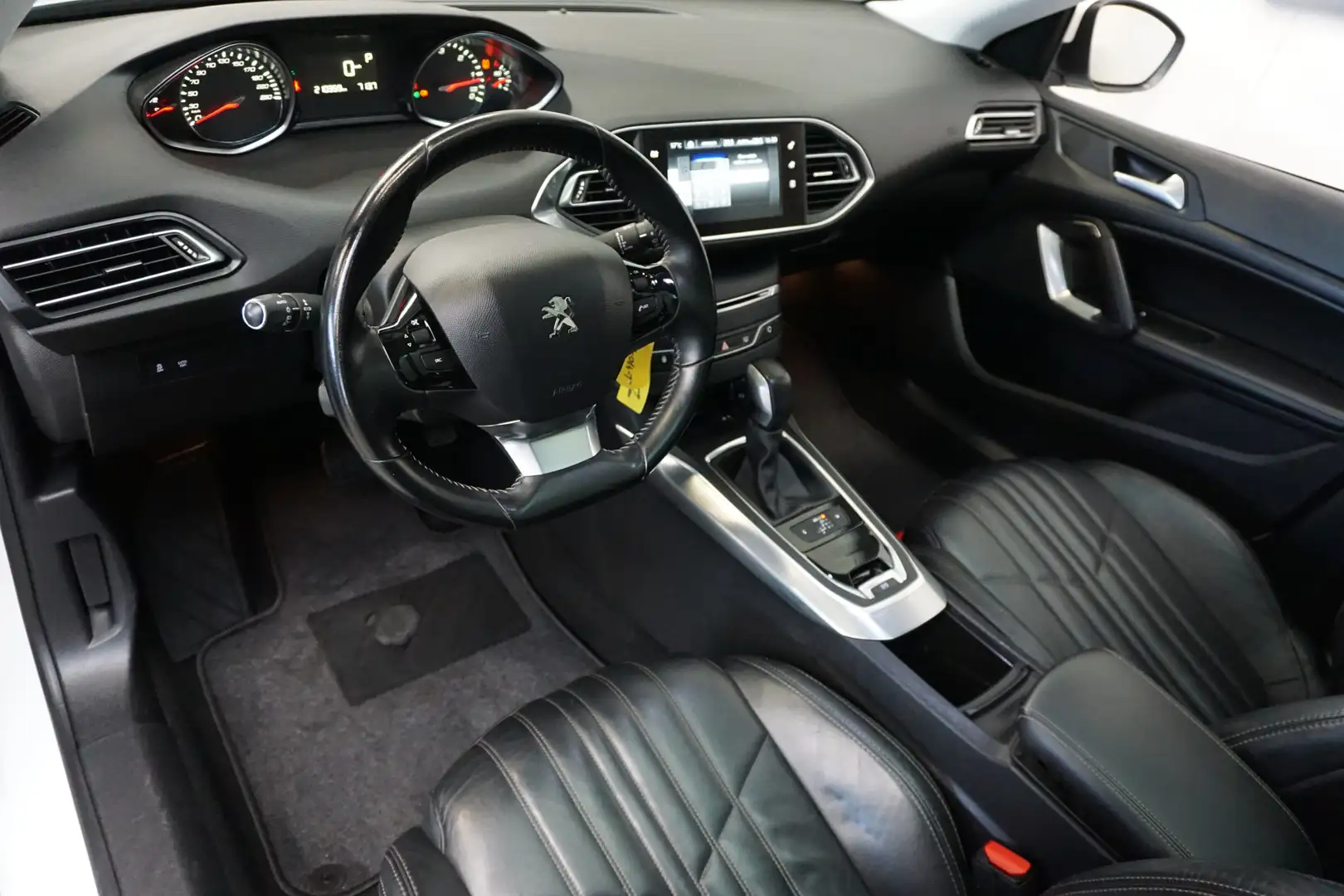 Peugeot 308 1.6 BlueHDi Blue Lease Premium AUTOMAAT! PANO LEER Blanc - 2