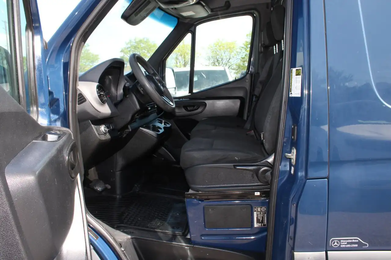 Mercedes-Benz Sprinter снимка Mercedes-Benz Sprinter