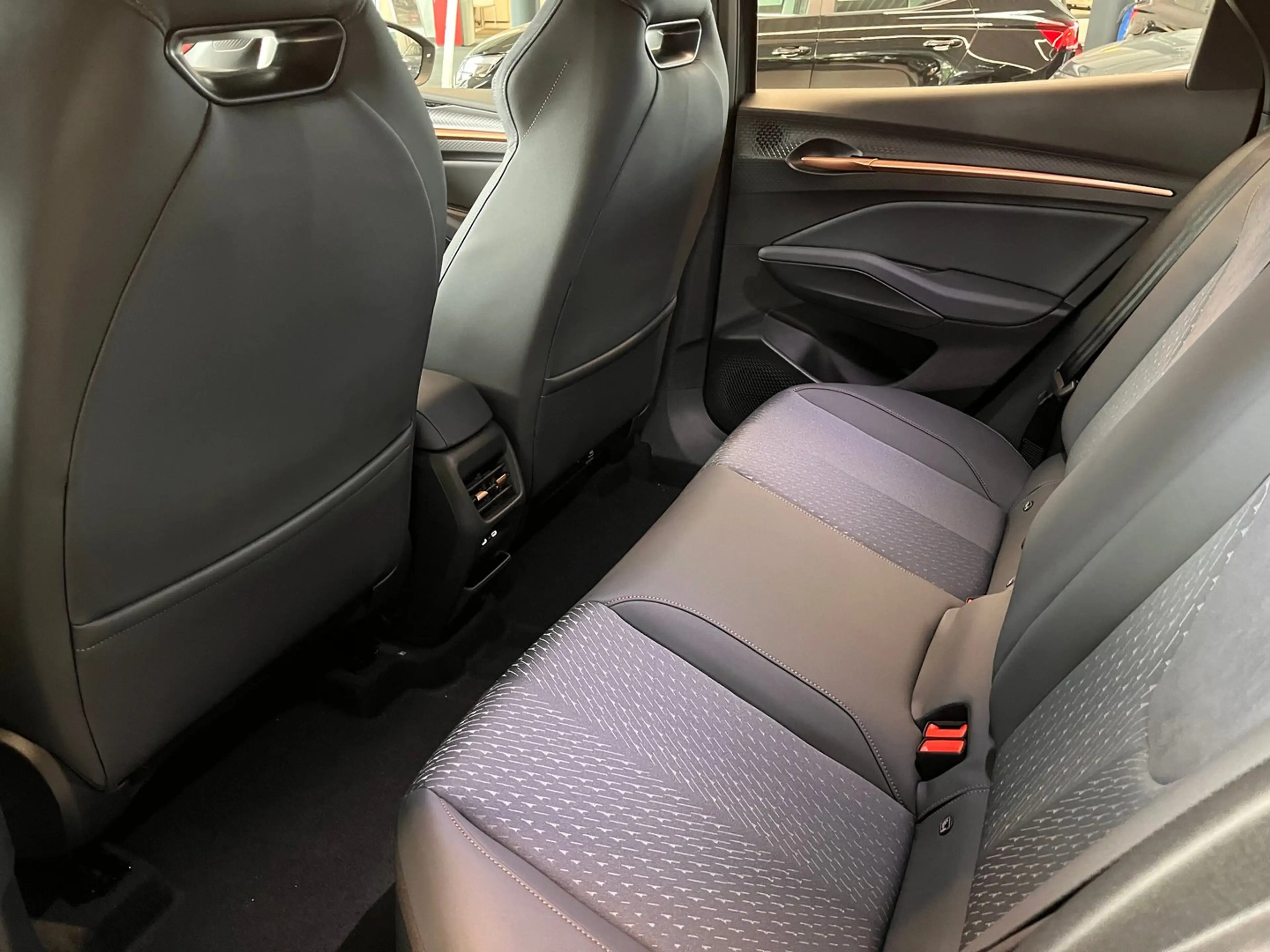CUPRA Raval ENDURANCE 52/55 155kW/210 PS — photo 9