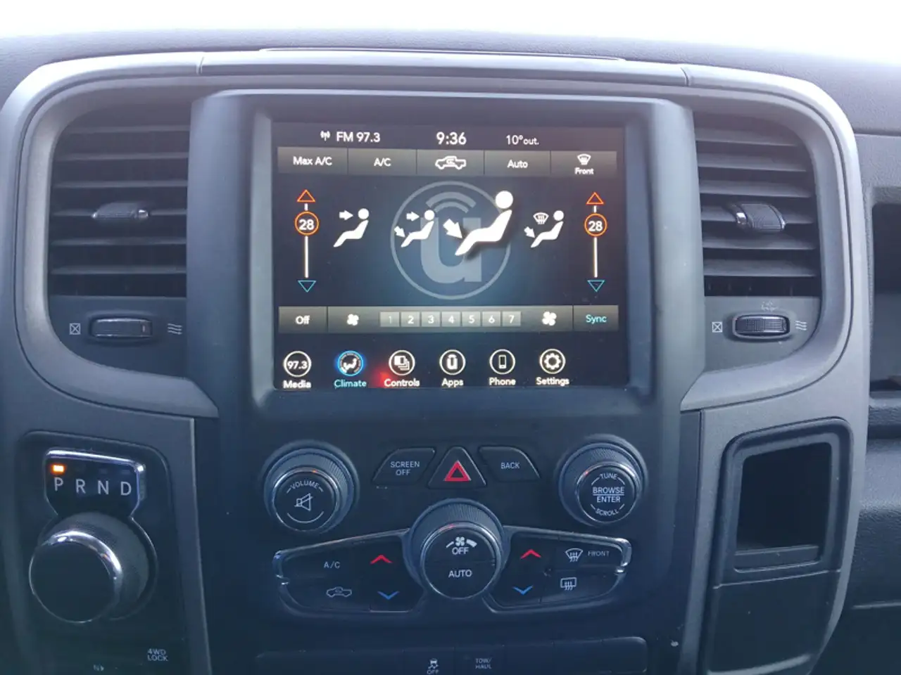 RAM 1500 снимка RAM 1500