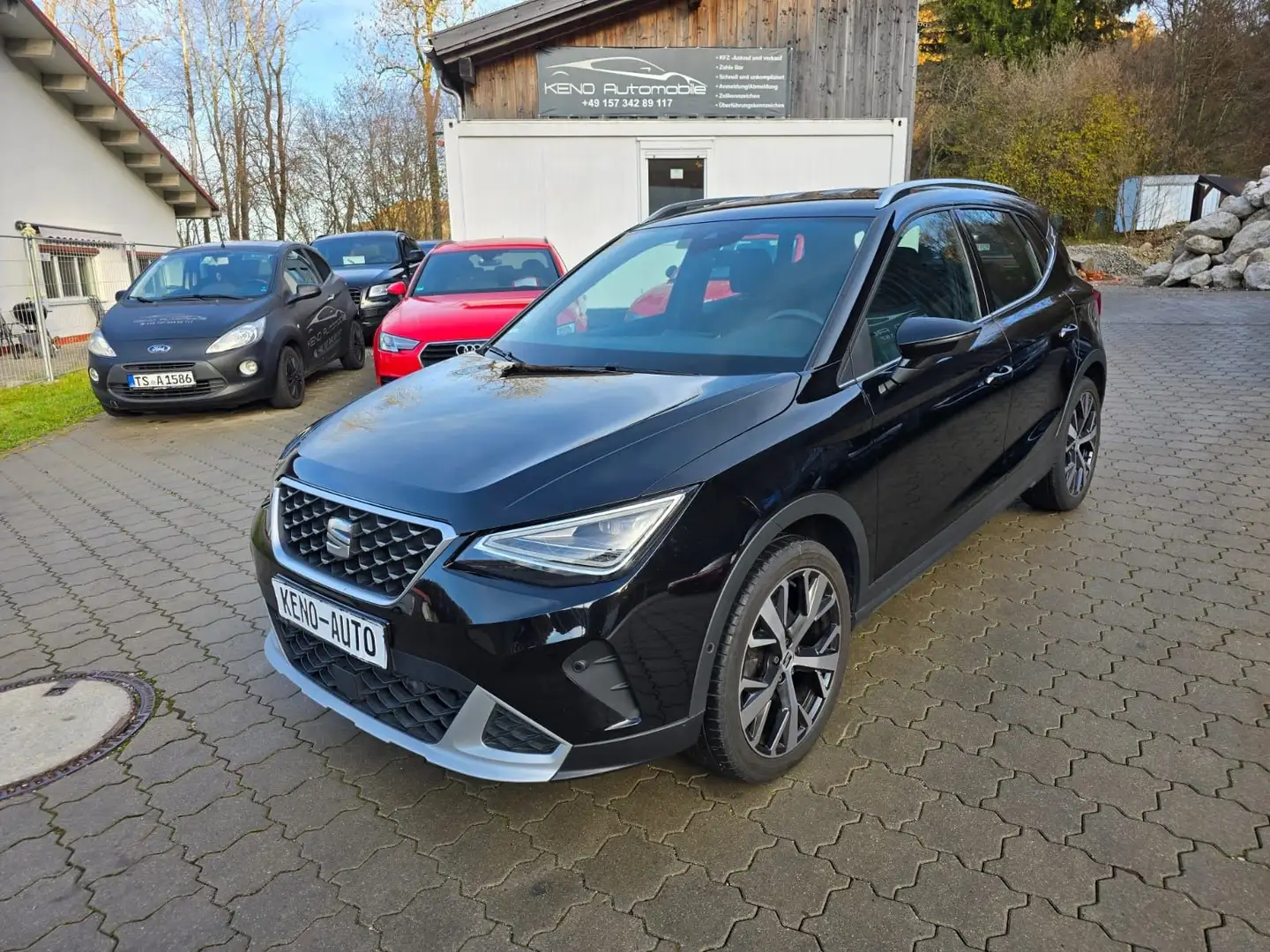 SEAT Arona Xperience AUTOMATIK Schwarz - 1