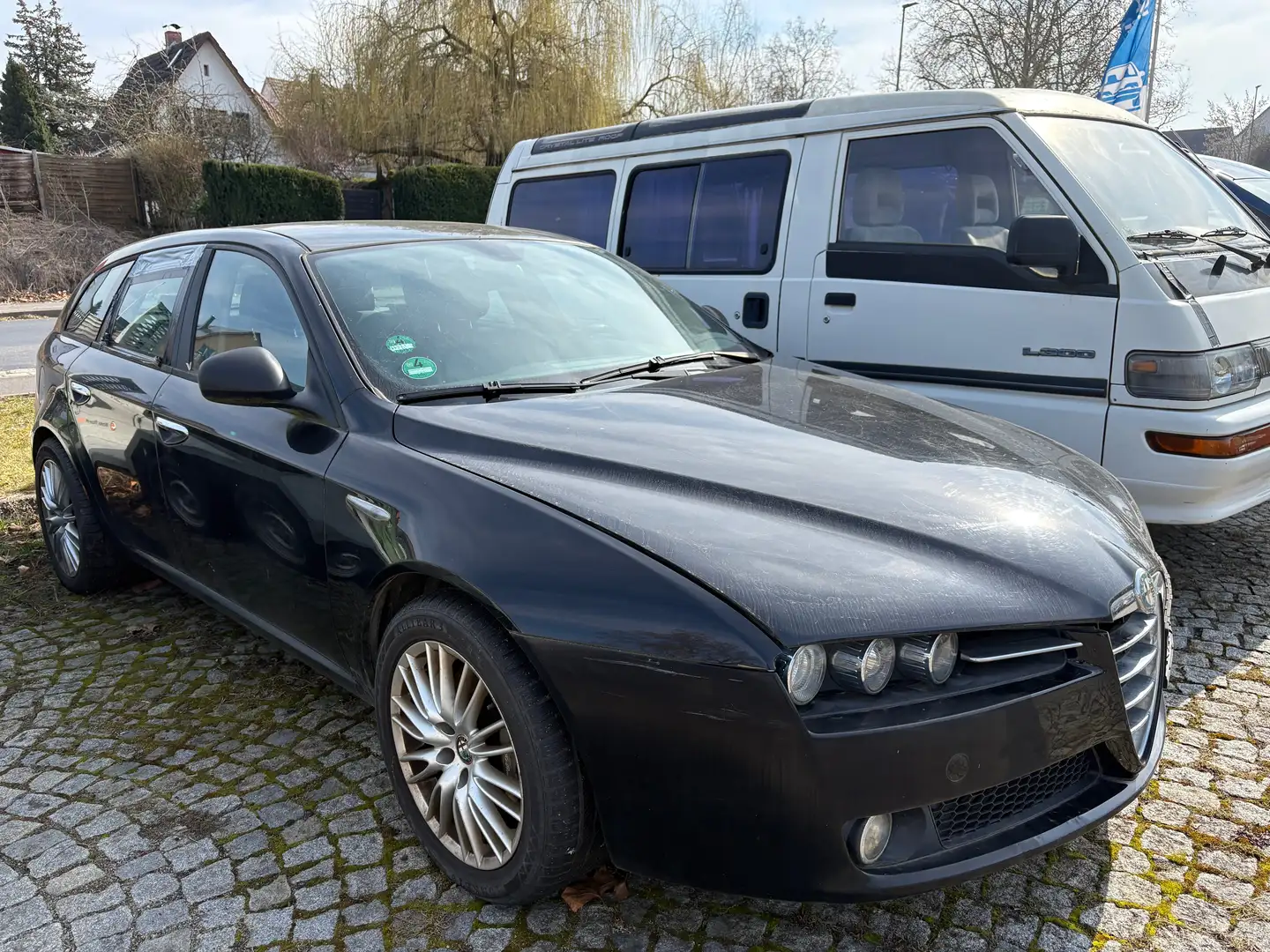 Alfa Romeo Sportwagon 2.4 JTDM 20V Elegante Schwarz - 2
