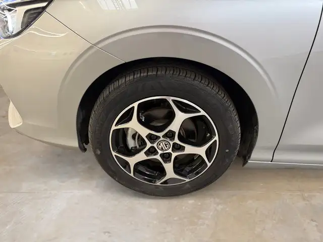 MG MG3 view 11
