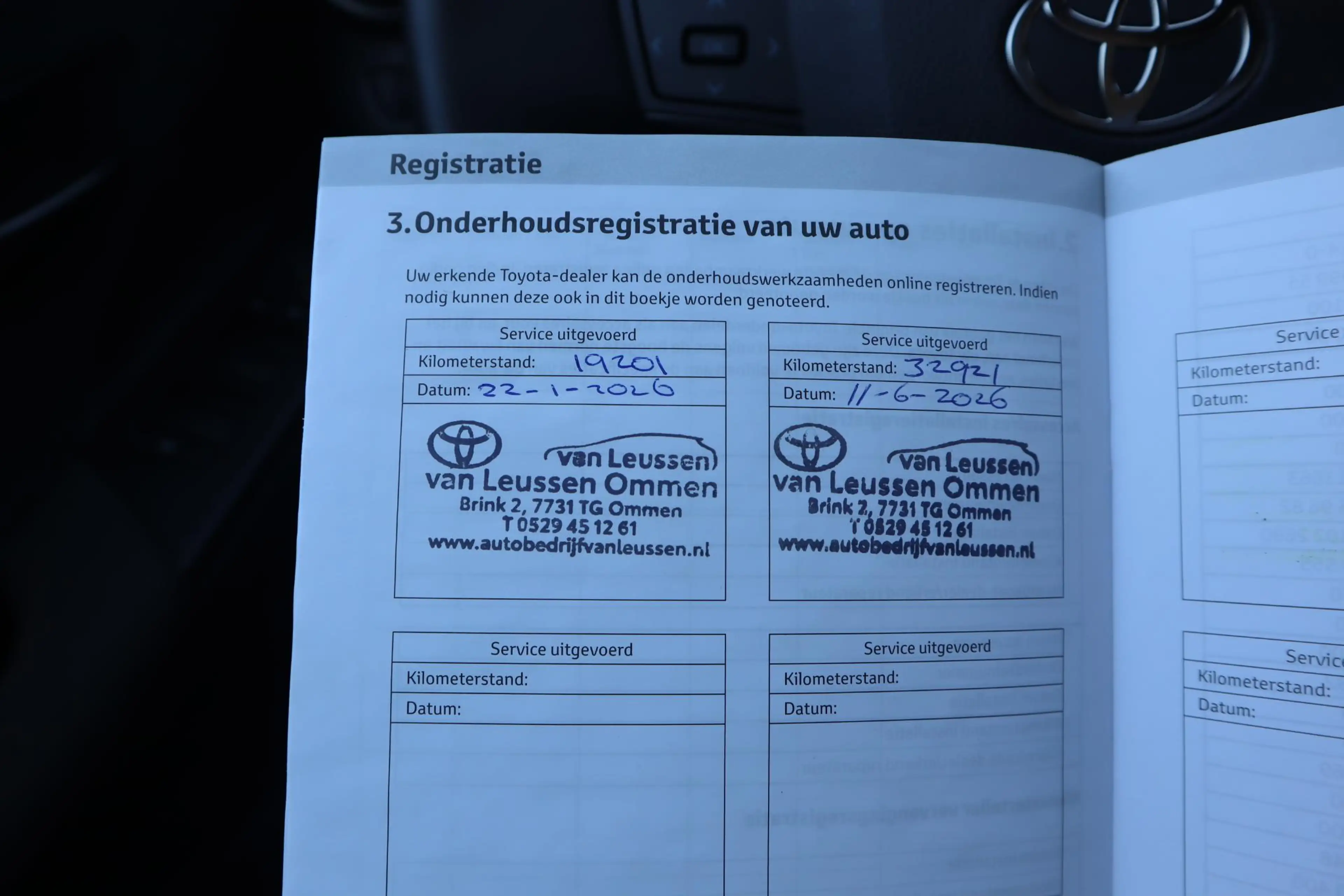 Toyota C-HR 1.8 HYBRID 140 1e EIGENAAR NL-AUTO — photo 30