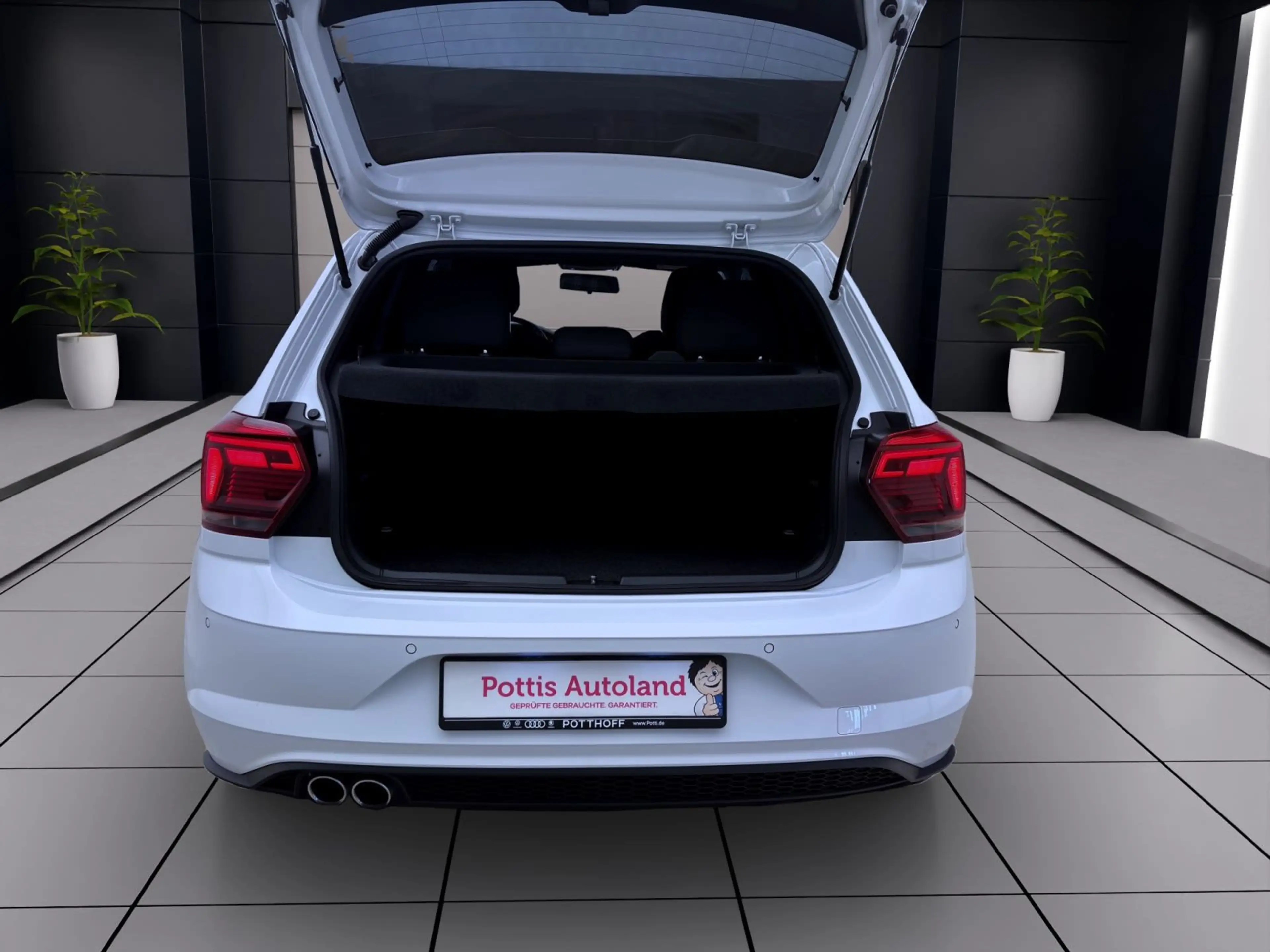 Volkswagen Polo GTI KAMERA SITZHZG KLIMA PDC LM17 — photo 5