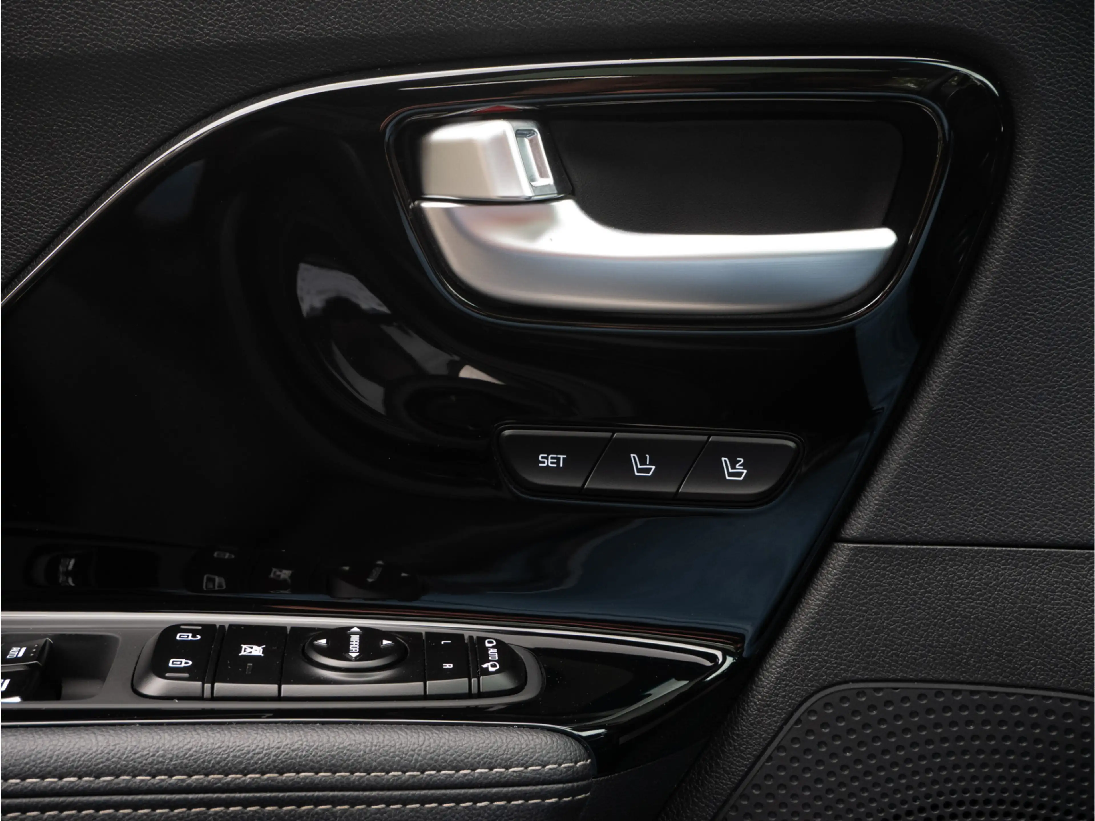 Kia Niro 1.6 GDi PHEV ExecutiveLine SOH 96% Trekhaak/ Leer/ — photo 20
