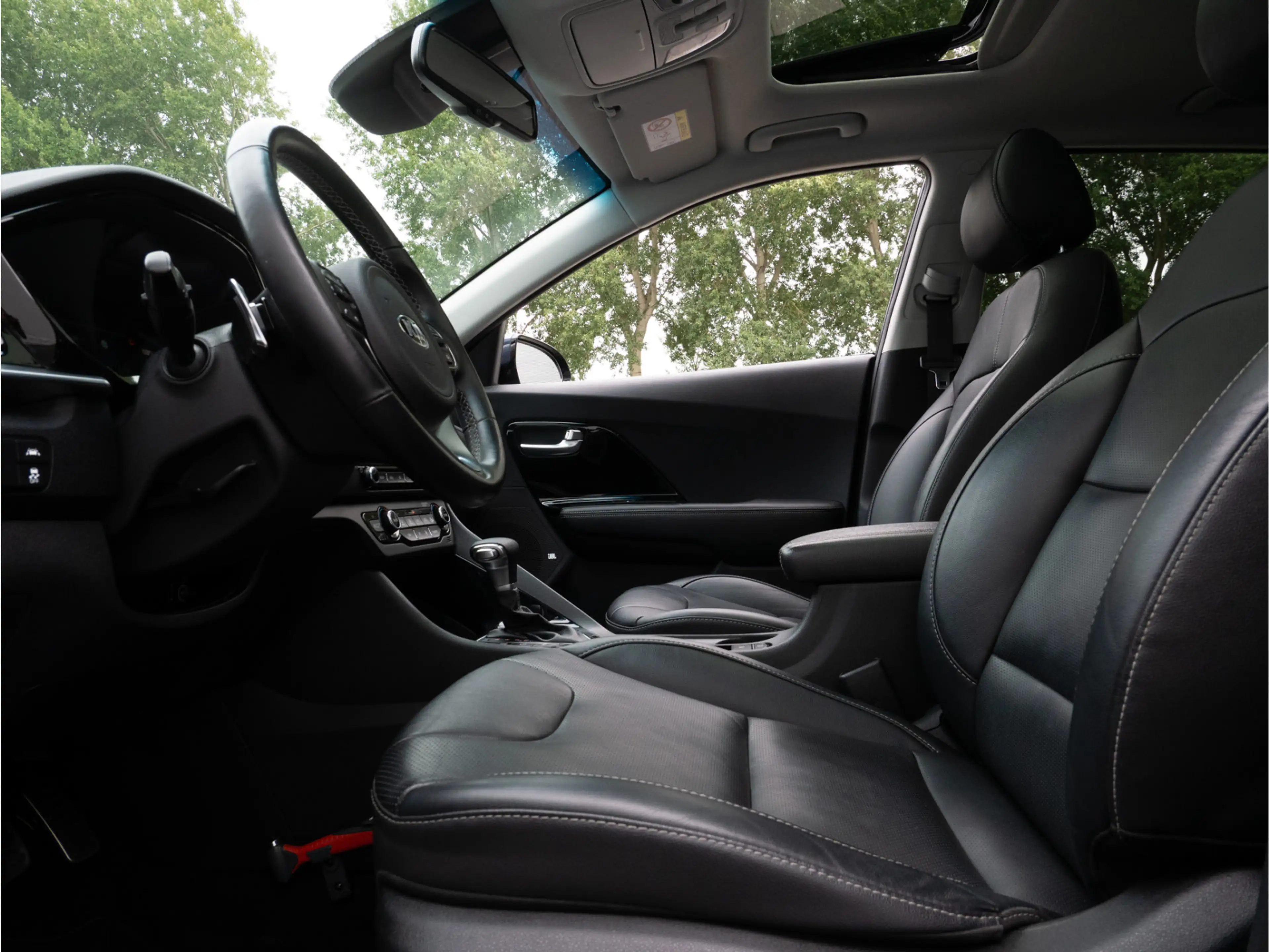 Kia Niro 1.6 GDi PHEV ExecutiveLine SOH 96% Trekhaak/ Leer/ — photo 13