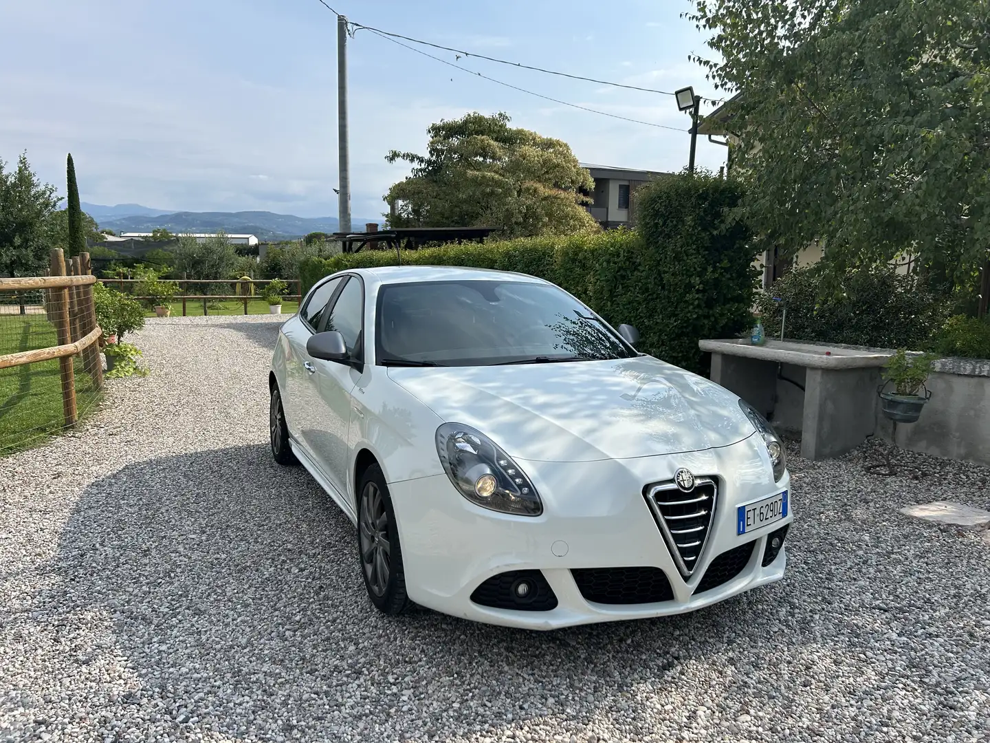 Alfa Romeo Giulietta 1.6 jtdm Veloce - 1