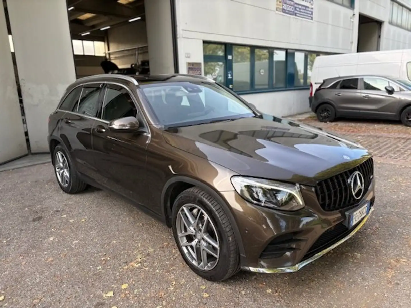 Mercedes-Benz GLC 250 d Premium 4matic AUTO +TETTO Bronzo - 2