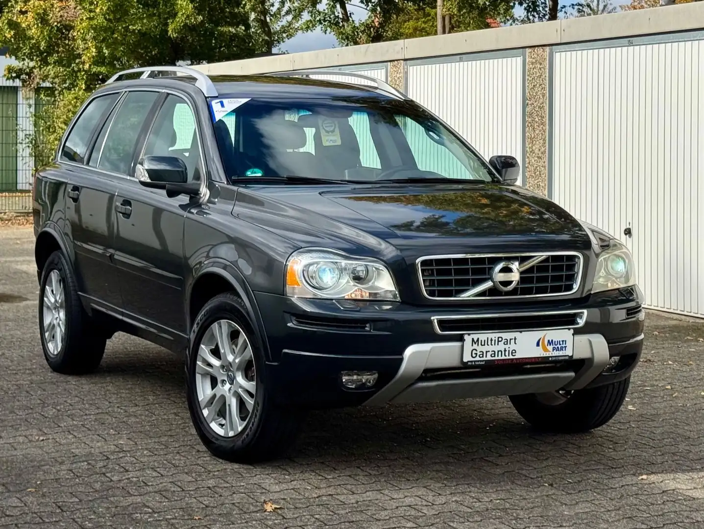 Volvo XC90 D4 Momentum Geartronic Grau - 1