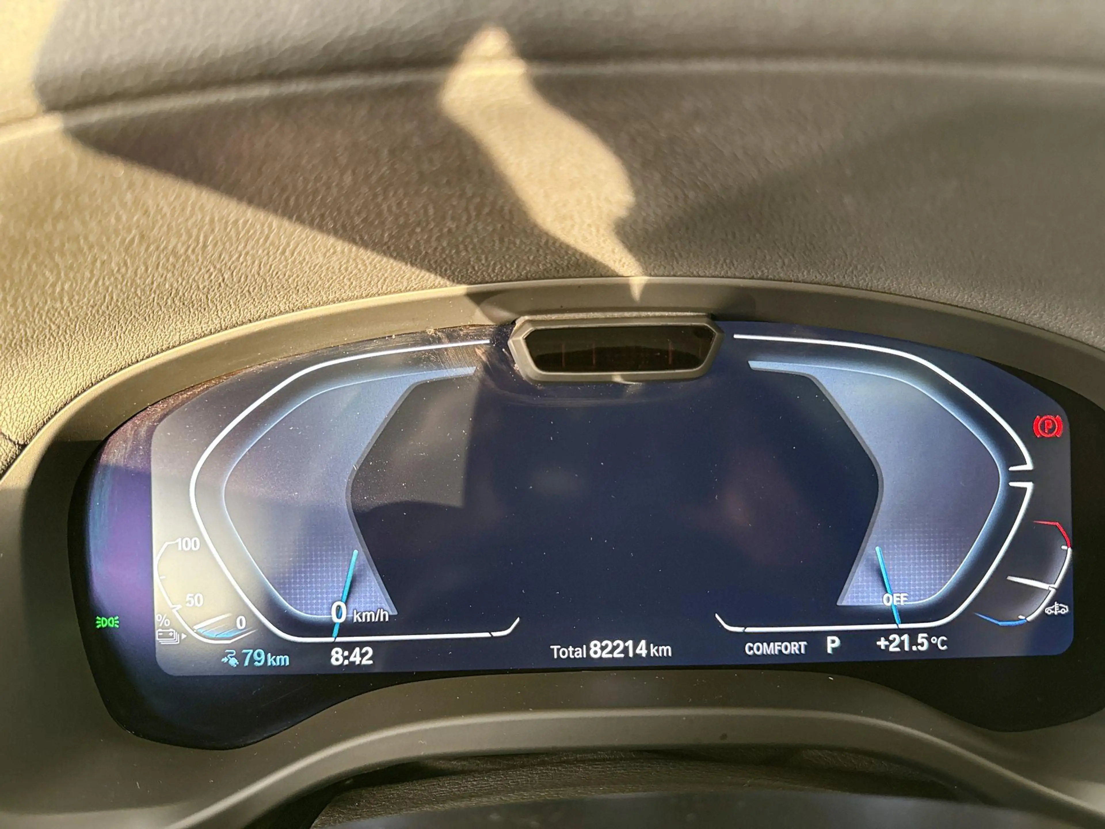 BMW iX3 High Executive — photo 13