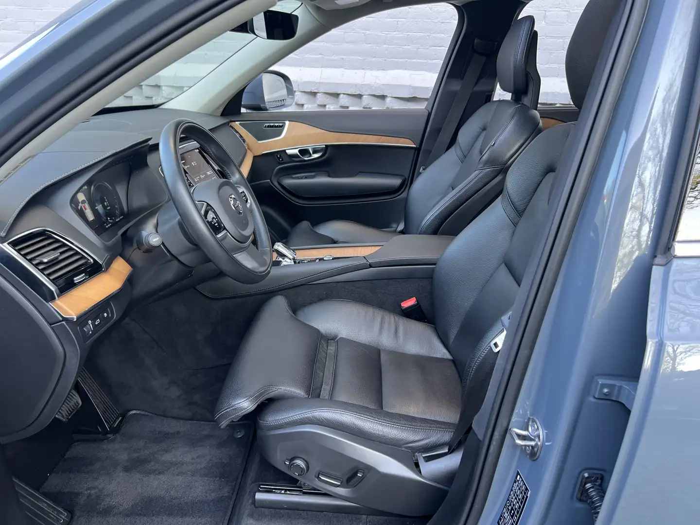 Volvo XC90 2.0 T8 Recharge AWD Inscription Panorama dak 7 per Grijs - 2