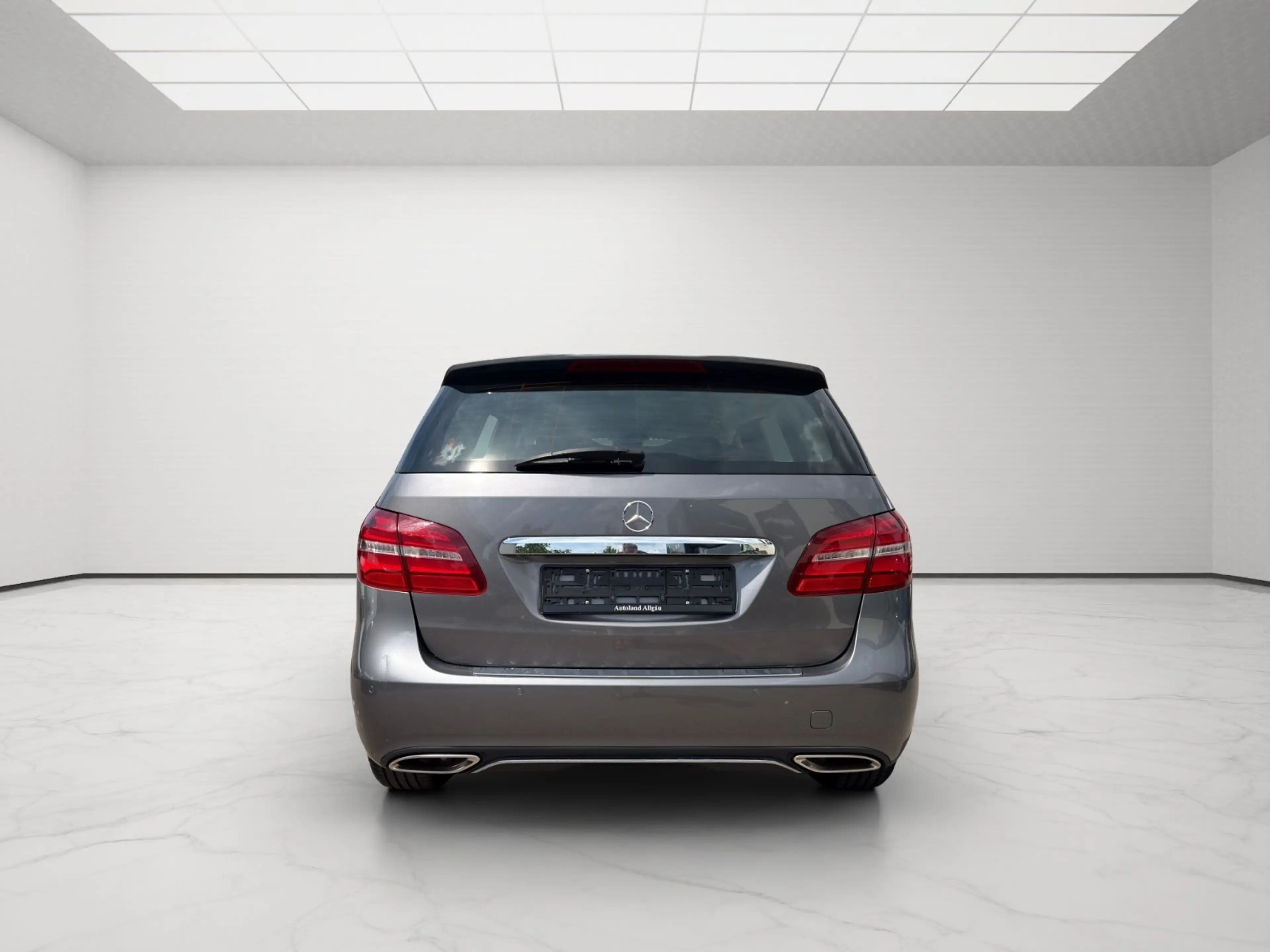 Mercedes-Benz B 220 d 4Matic Urban *LED*NAVI*SHZ*PDC* — photo 5