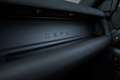 Land Rover Defender 90 D200 X-Dynamic SE l Jump Seat l Pano l Air Susp Gris - thumbnail 28
