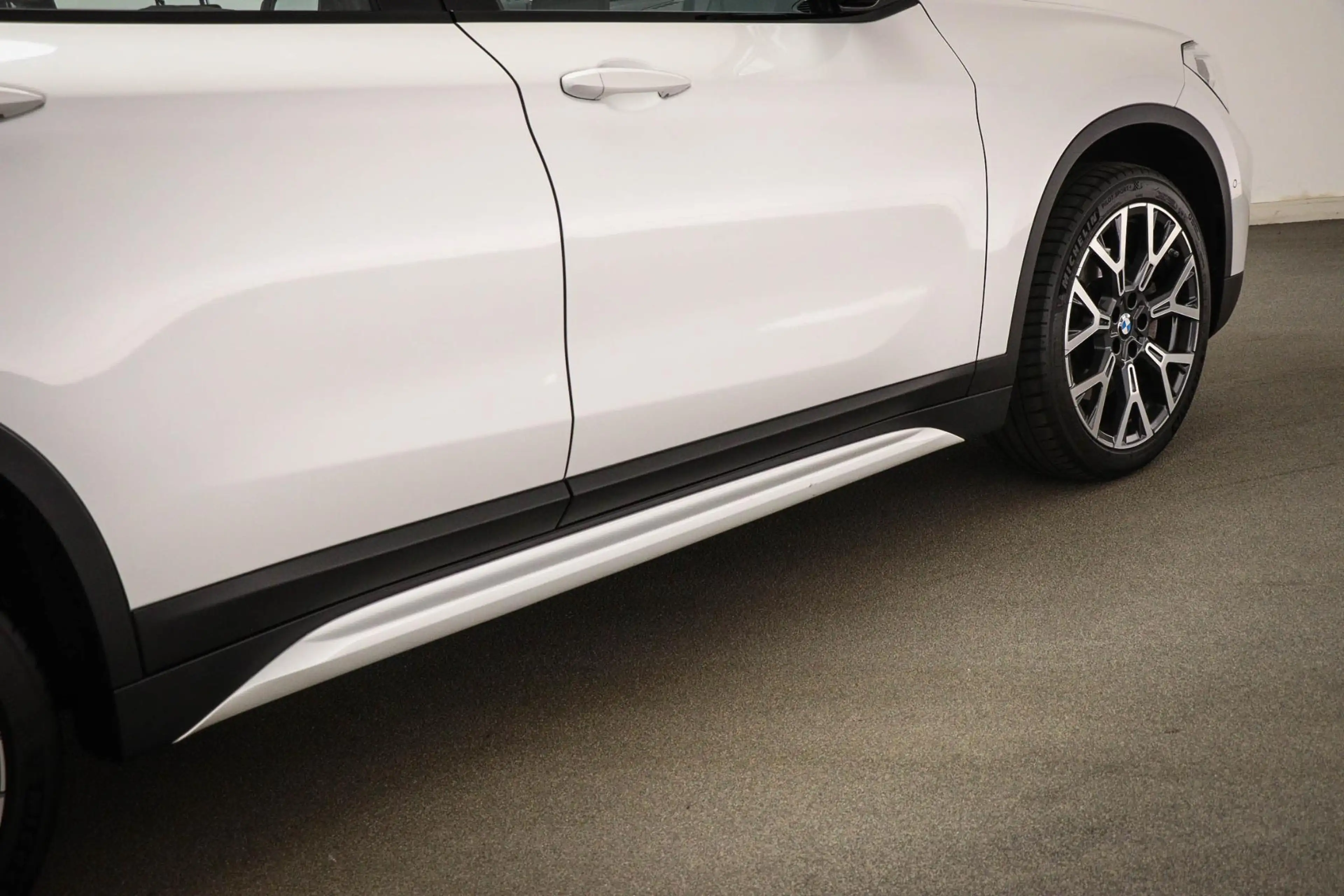 BMW X1 sDrive20i High Executive Edition | PANORAMADAK | H — photo 27