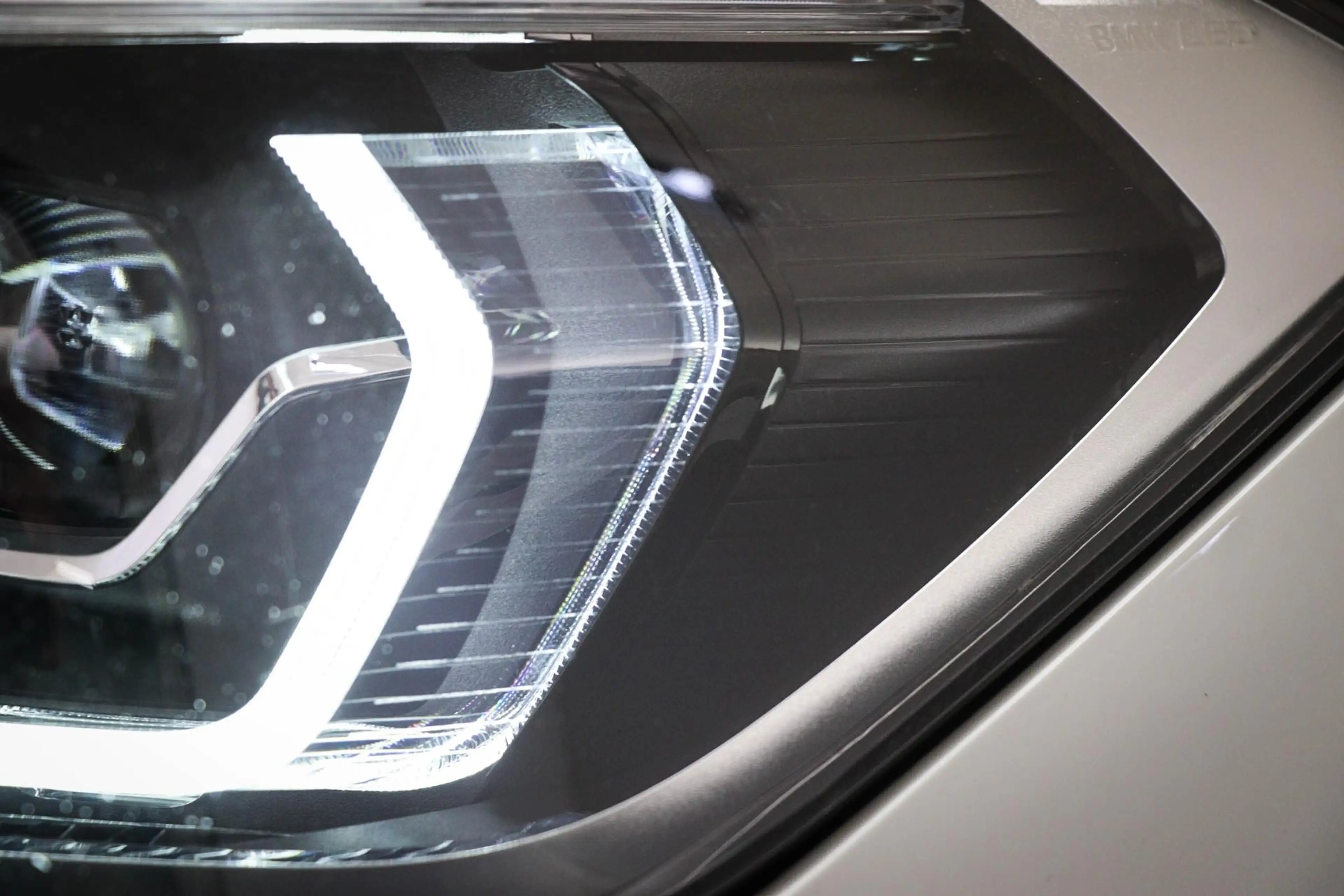 BMW X1 sDrive20i High Executive Edition | PANORAMADAK | H — photo 22