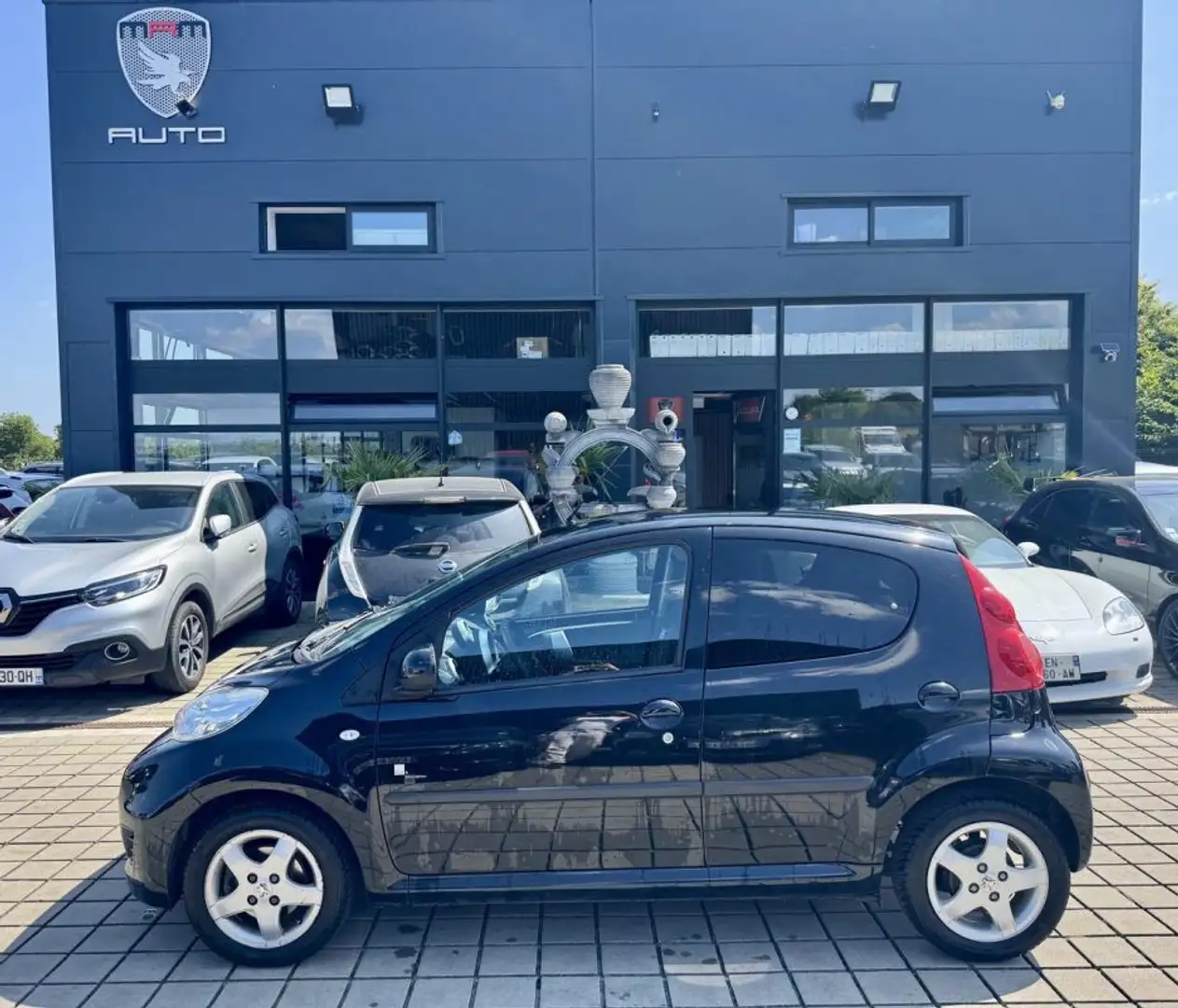 Peugeot 107 1.0E 12V 68CH BLUE LION BLACK & SILVER Schwarz - 1