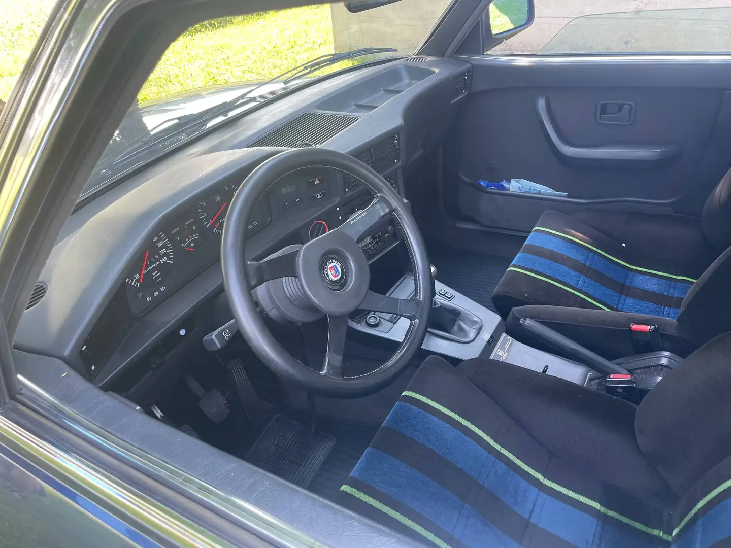 Alpina B9 e28 Blau - 2