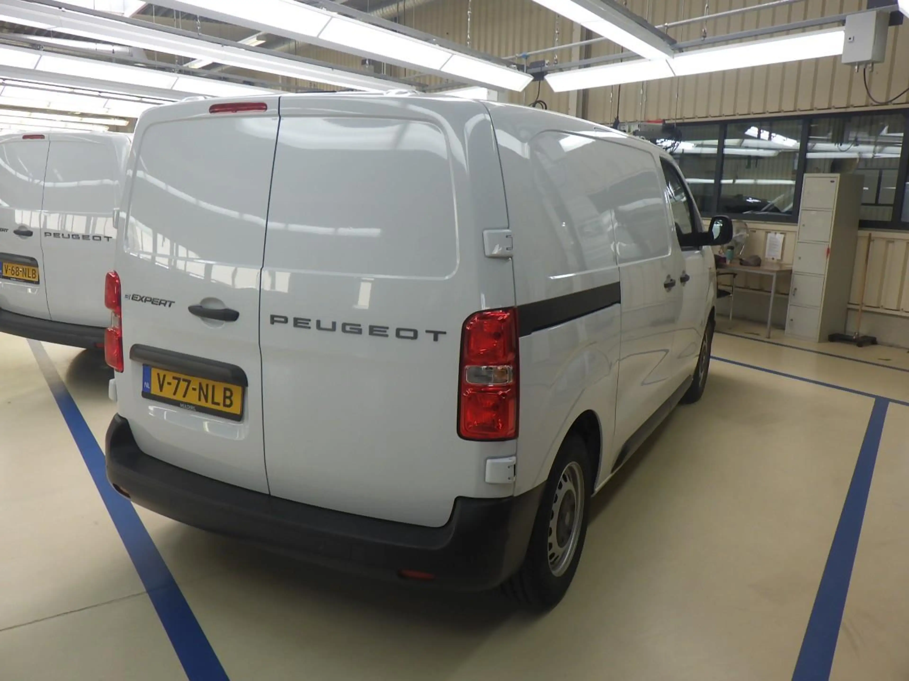 Peugeot e-Expert L2 75 kWh | 8 JAAR GARANTIE | CAMERA | NAVI | BETI — photo 6