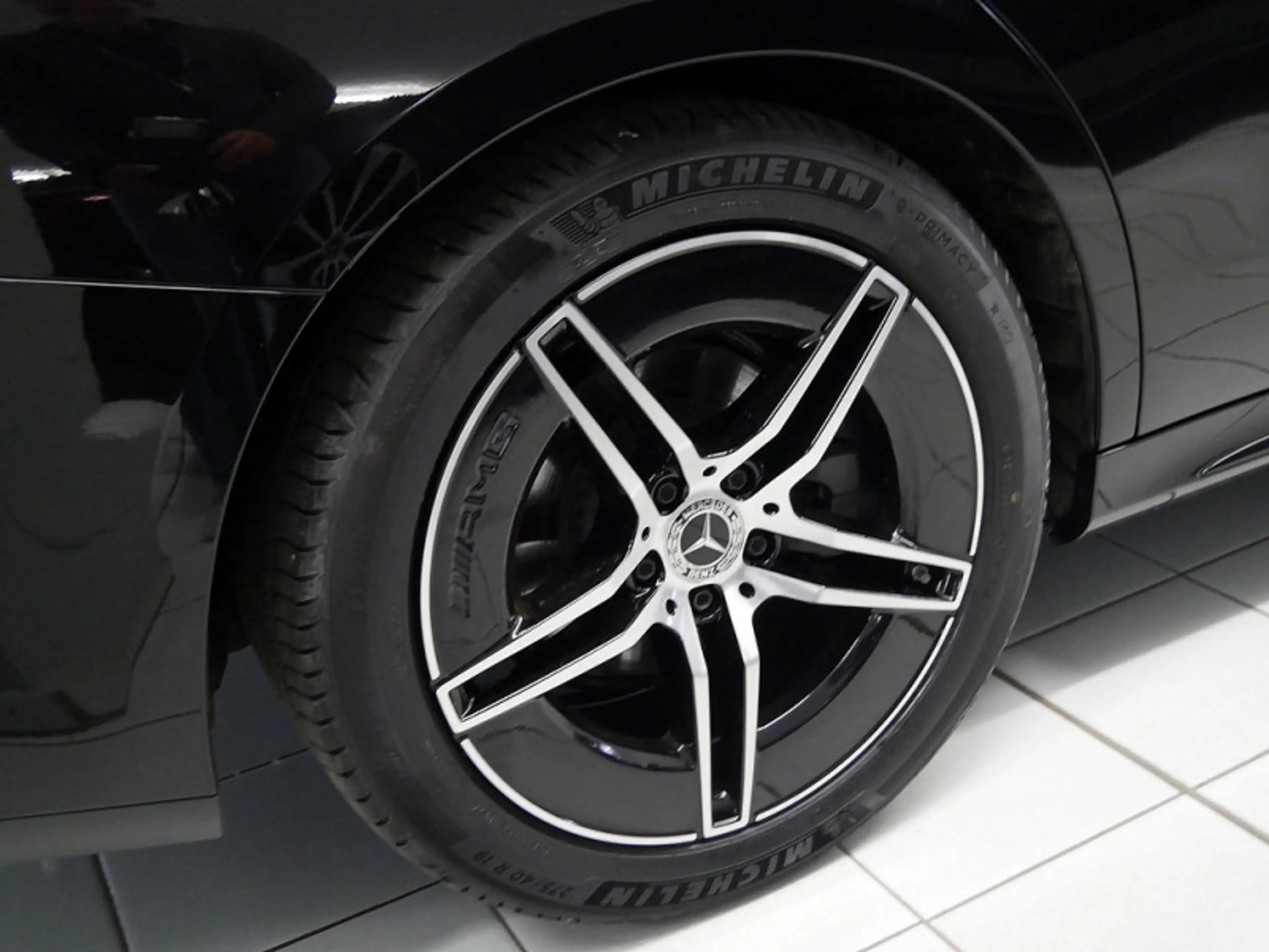 Mercedes-Benz E 200 T , AMG NIGHT AHK DISTR KAMERA PANO SPUR — photo 12
