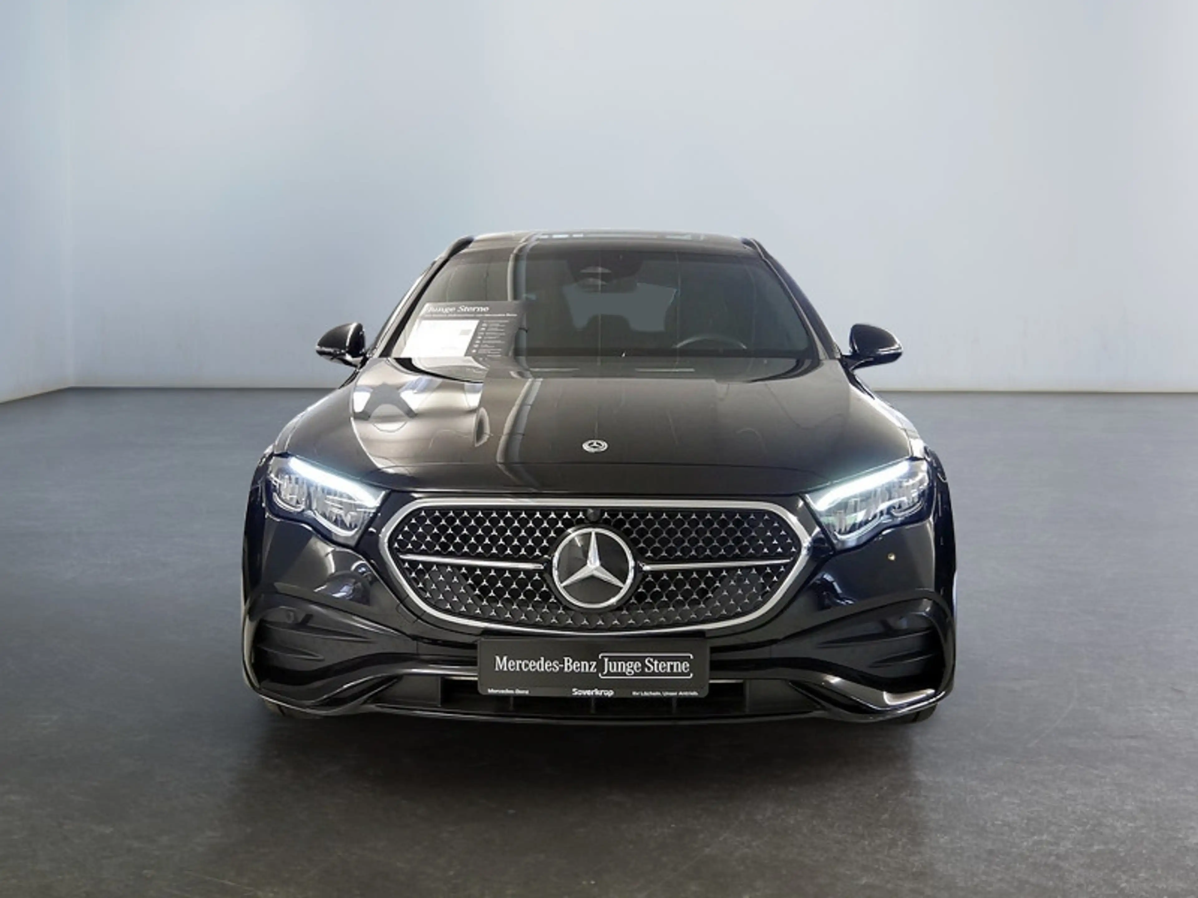 Mercedes-Benz E 200 T , AMG NIGHT AHK DISTR KAMERA PANO SPUR — photo 4