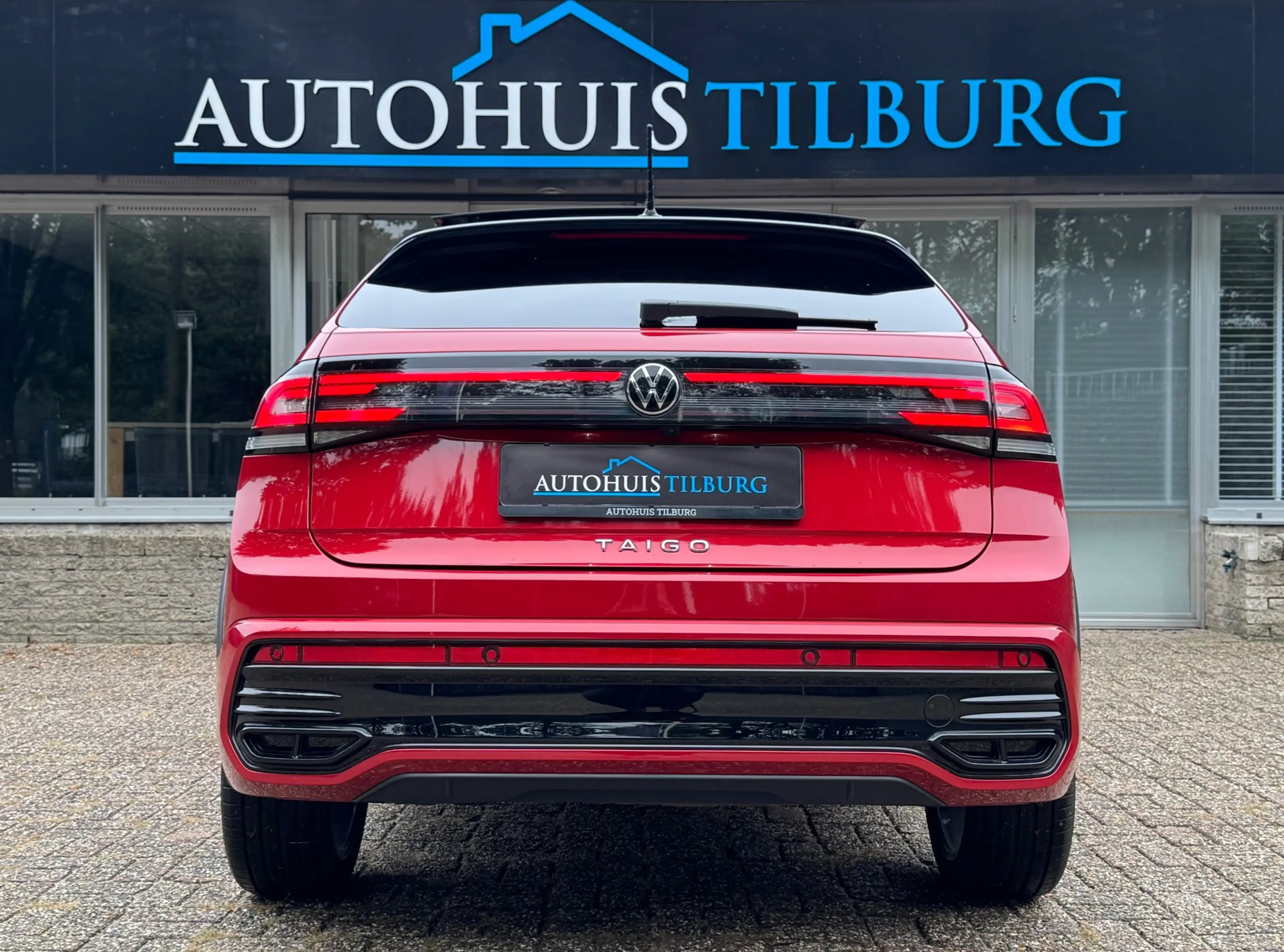 Volkswagen Taigo 1.5 TSI R-Line 3x R-Line Pano Keyless Camera — photo 6