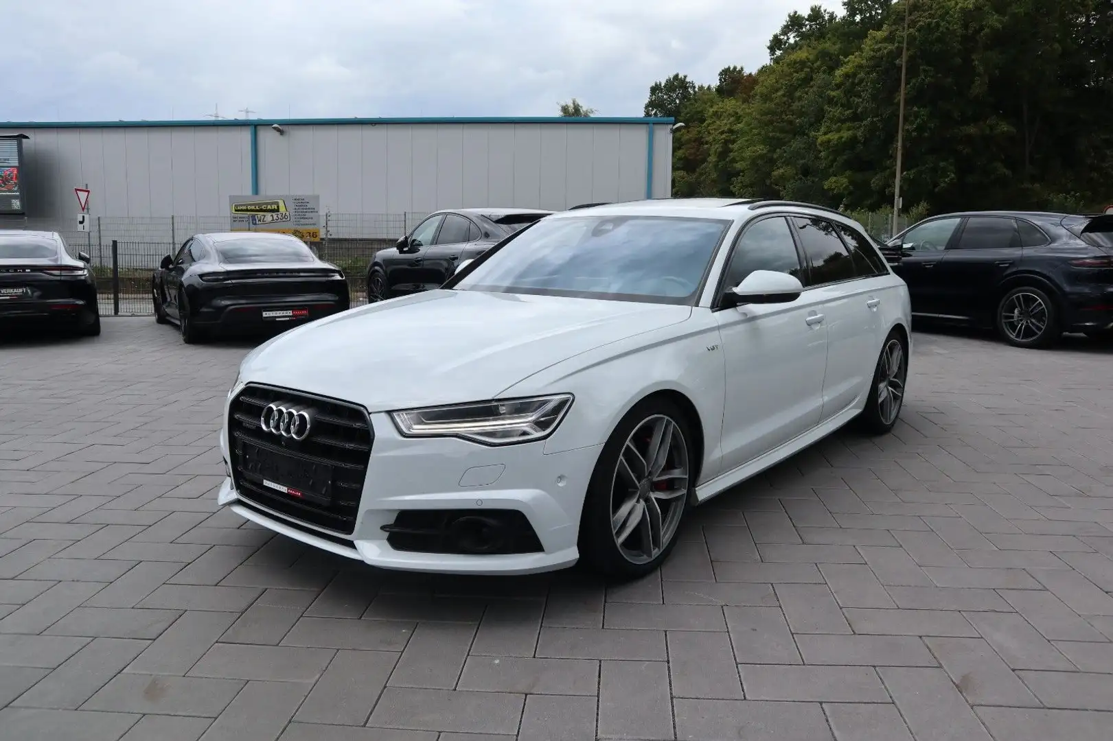 Audi A6 Avant 3.0 competition*Pano*AIR*StandH*RS-Sitz Blanc - 1