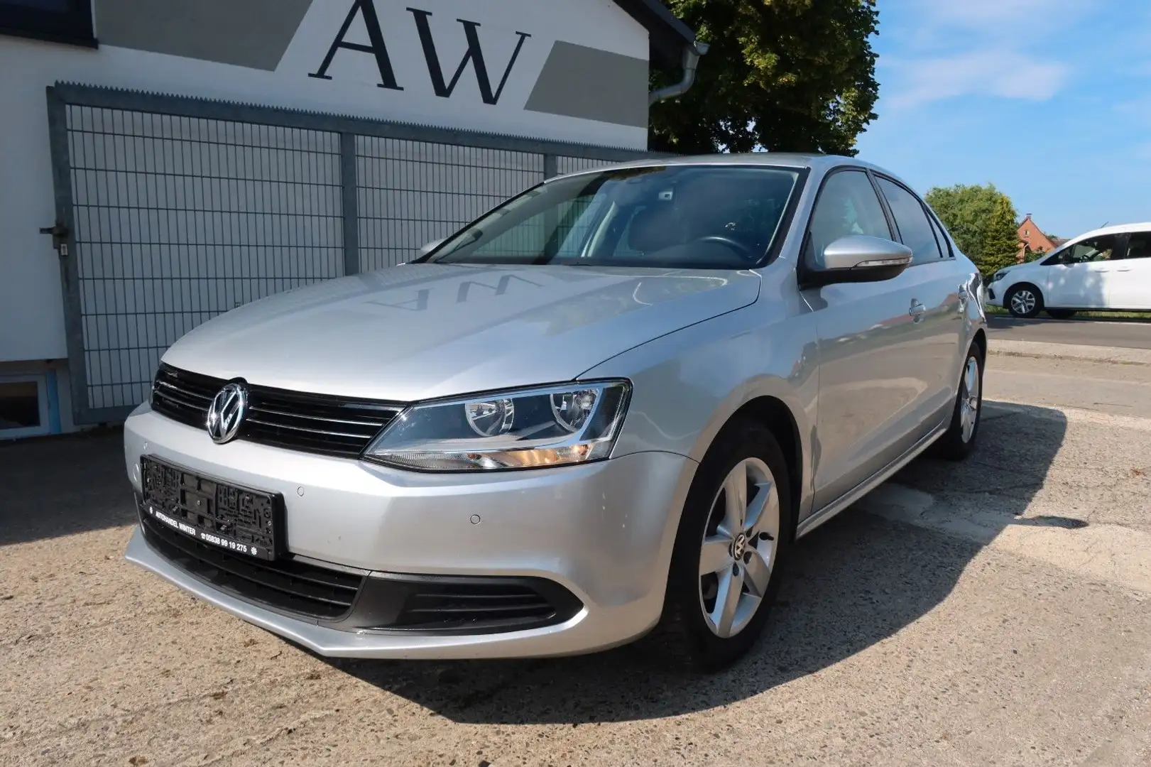 Volkswagen Jetta VI Comfortline|Leder|NAV|1.4 TSI|90KW| Silber - 1