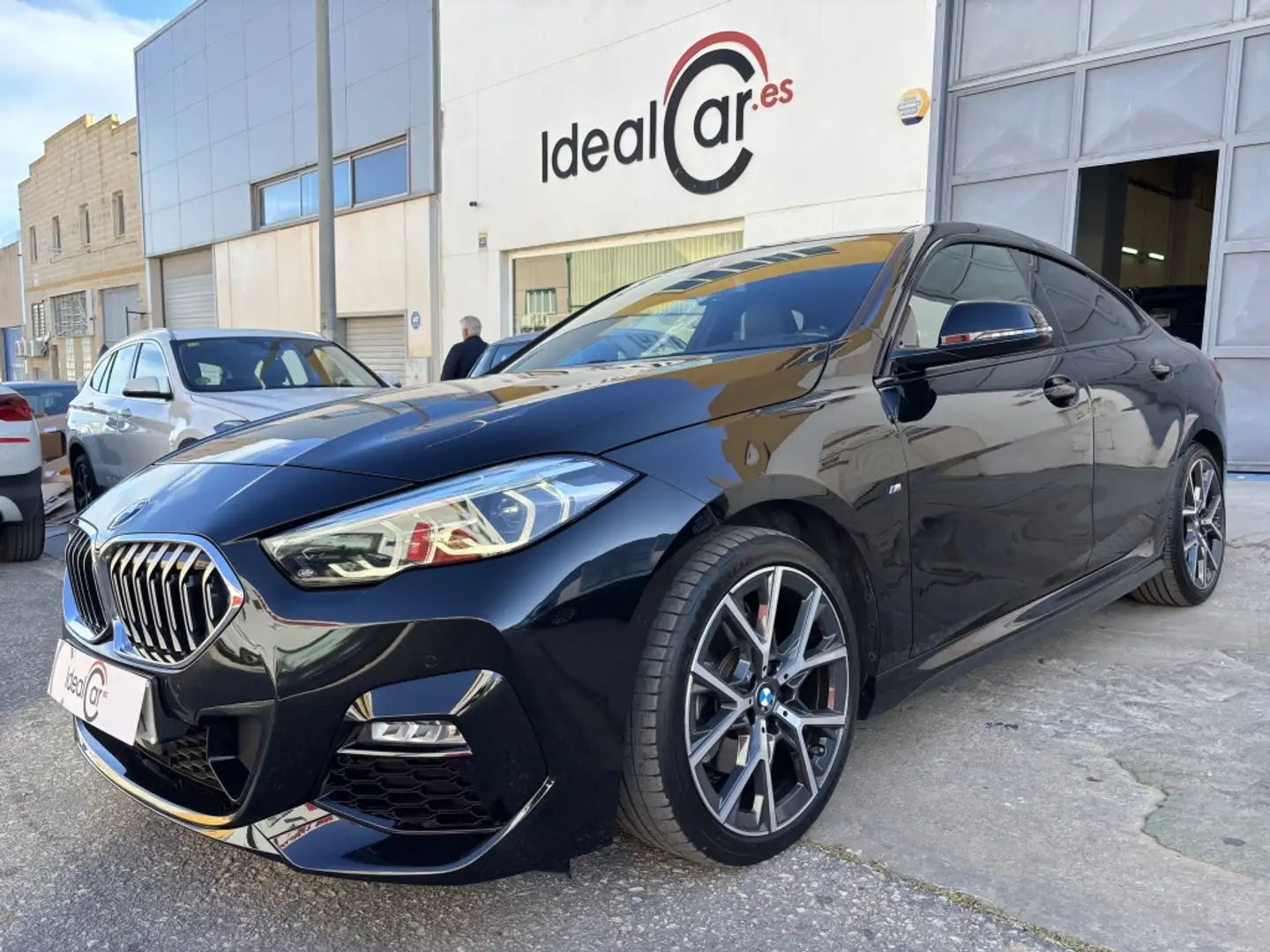 BMW X2 M 218iA Active Tourer Sport 100kW Negro - 1
