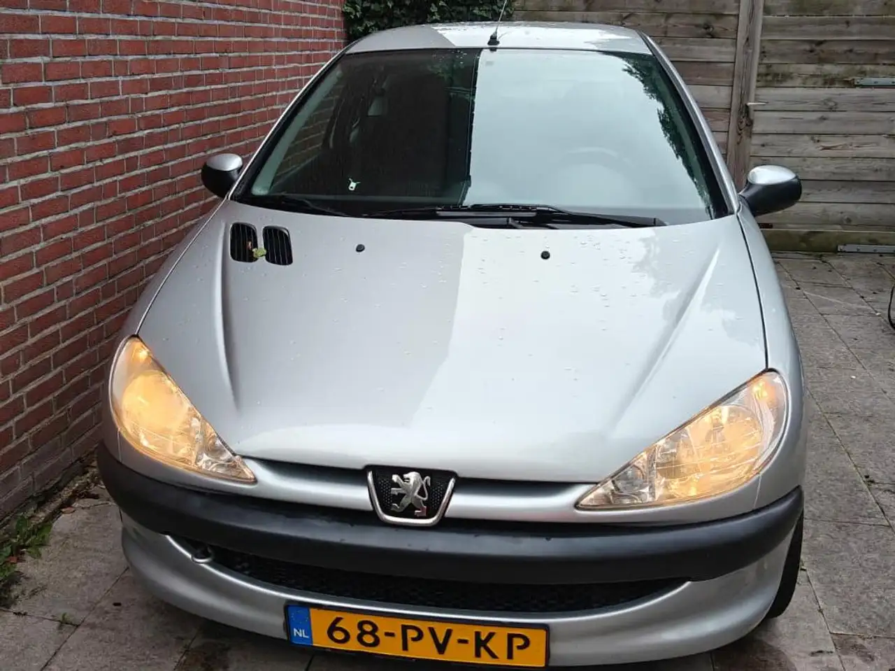 Peugeot 206