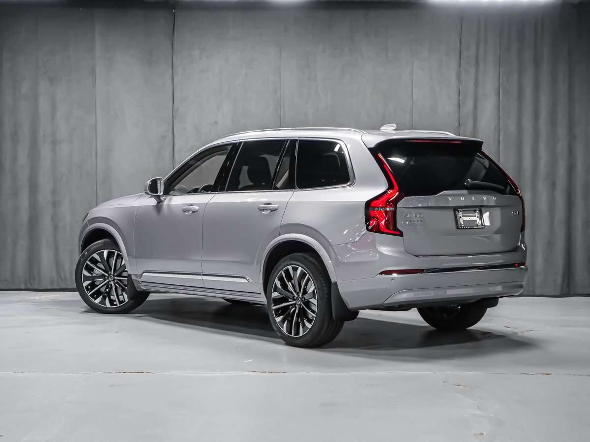 2026 Volvo XC90 Plus 7-Seater (Bright Theme) alt 5
