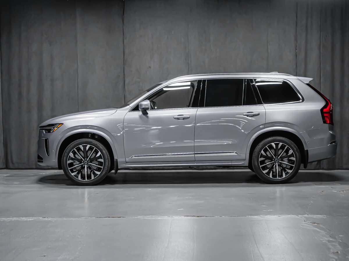 2026 Volvo XC90 Plus 7-Seater (Bright Theme) alt 4
