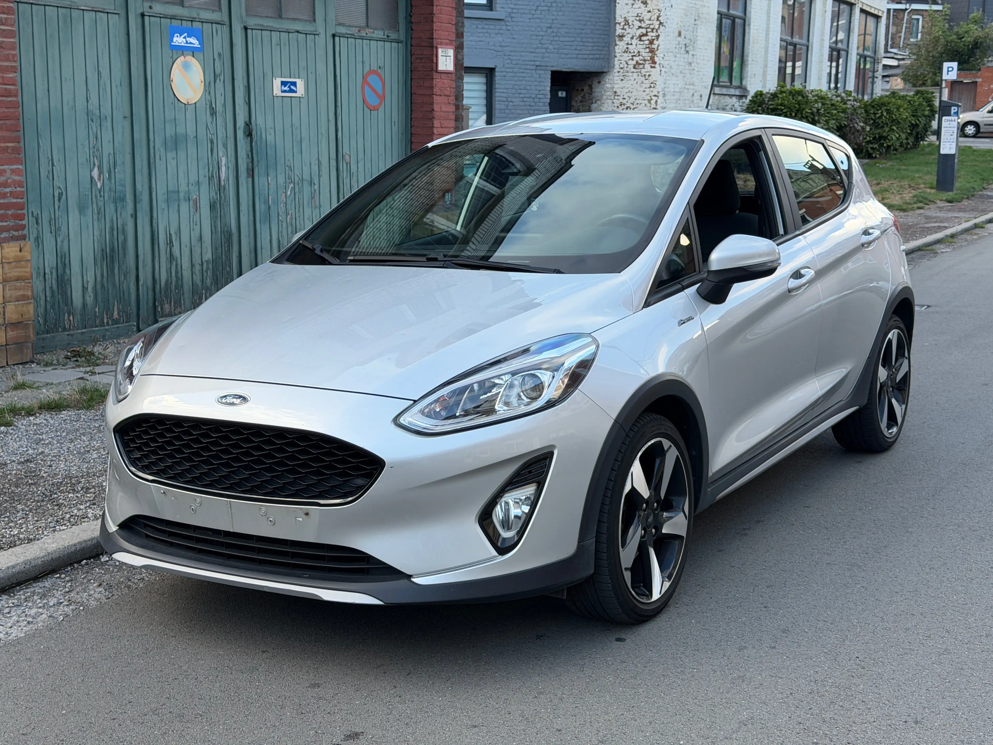 Ford Fiesta Active ( 1.0 Ecoboost ) 85Ch ( 102.920Km ) Légèrement grêler !!!