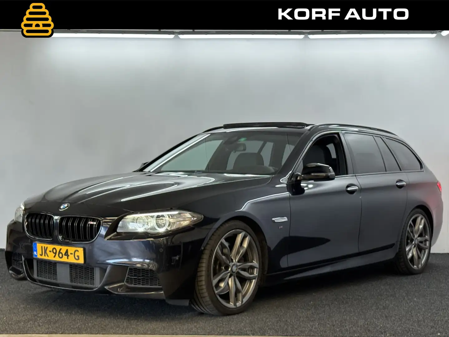 BMW M550 5-serie Touring M550xd / Camera / Pano / Trekhaak Albastru - 1