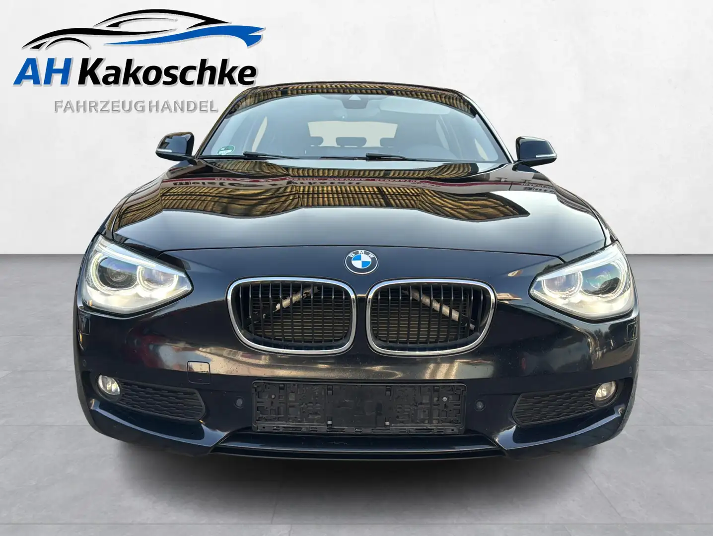 BMW 116 i Automatik Navi Prof Xenon Gshd5 türig Noir - 1