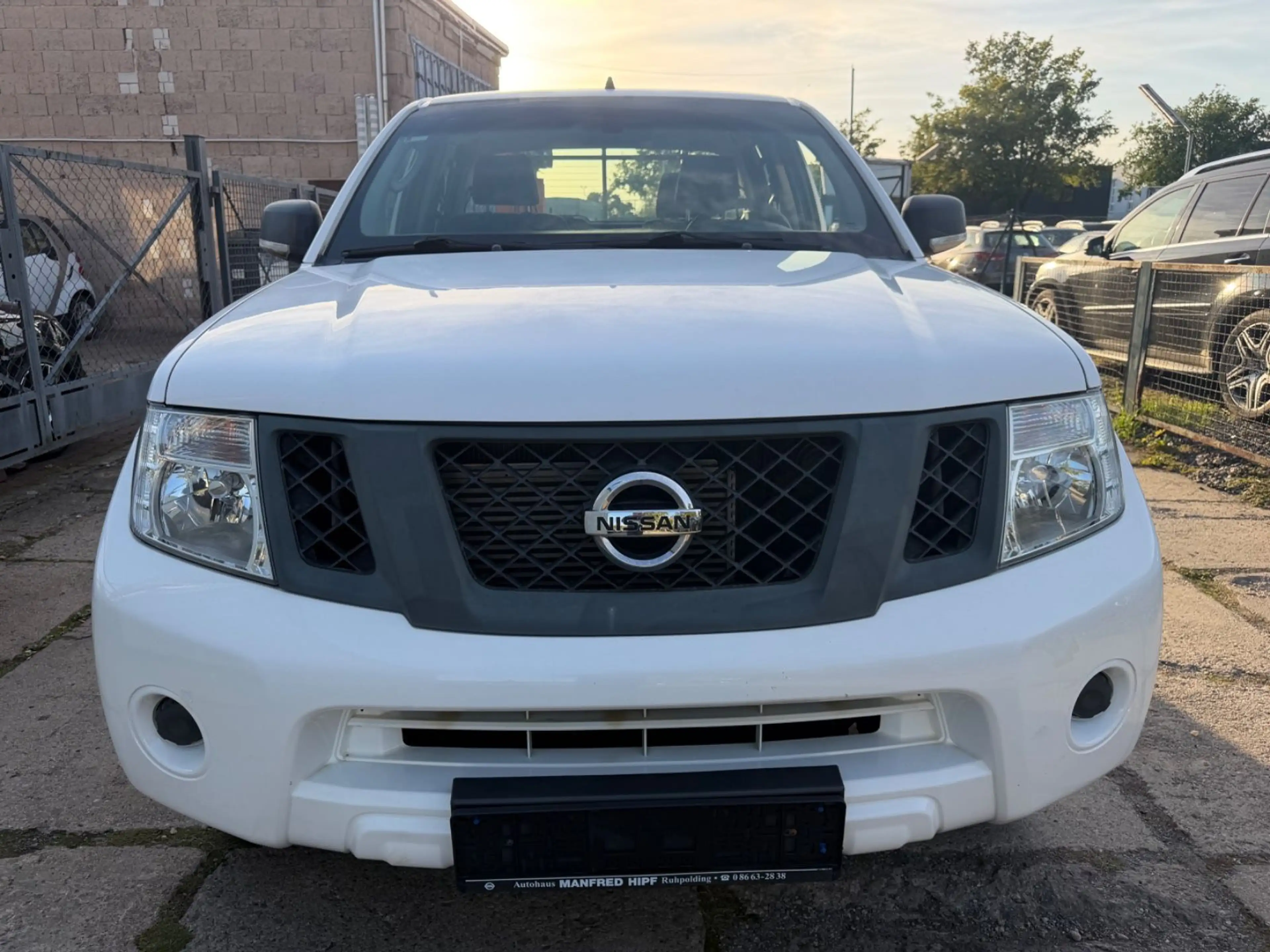 Nissan Navara Pickup Double Cab*4X4*1.BESITZ*KRAN — photo 7