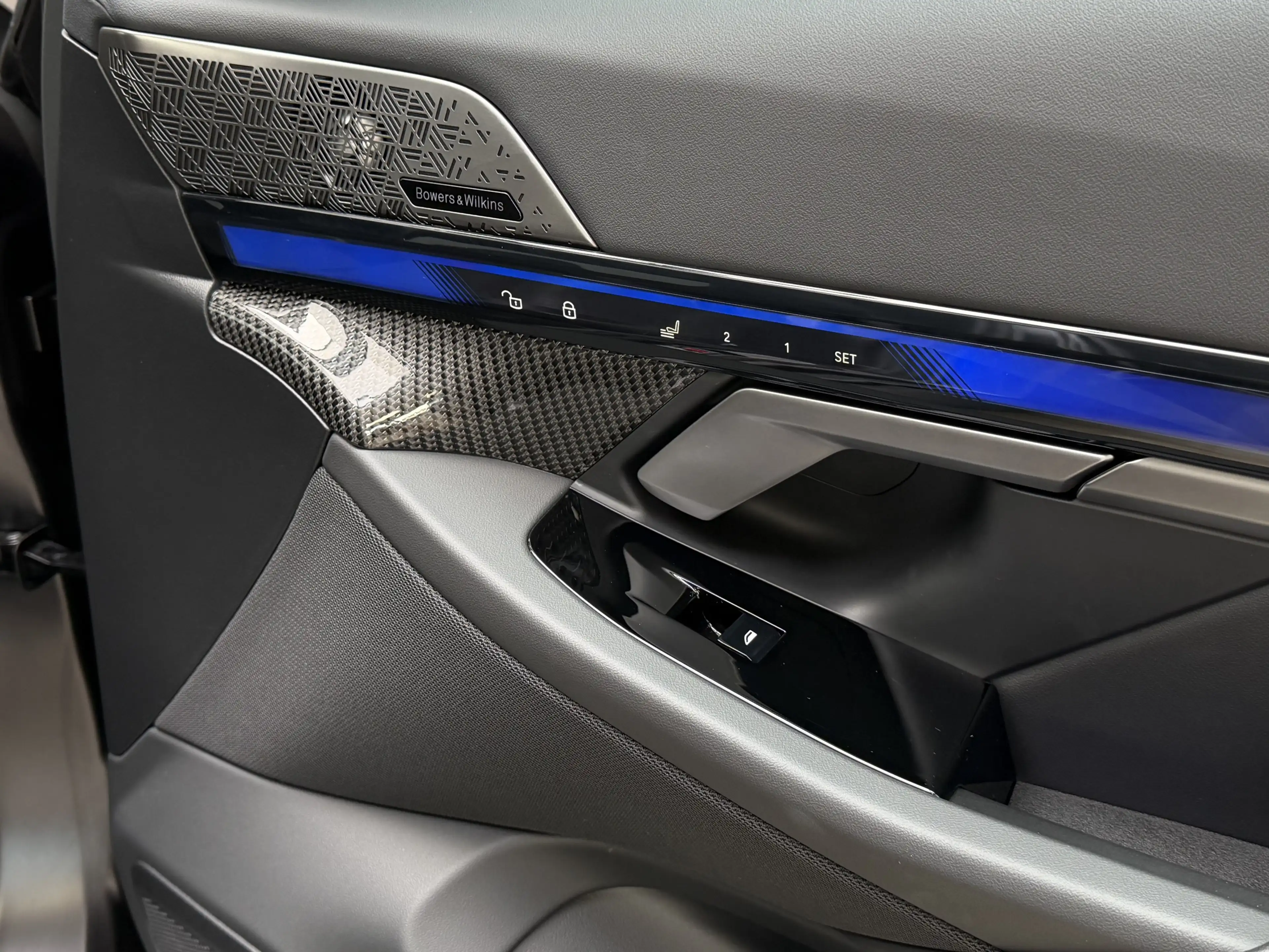BMW M5 To. AHK Sitzlüftung B&W ACC 360° Driver — photo 39