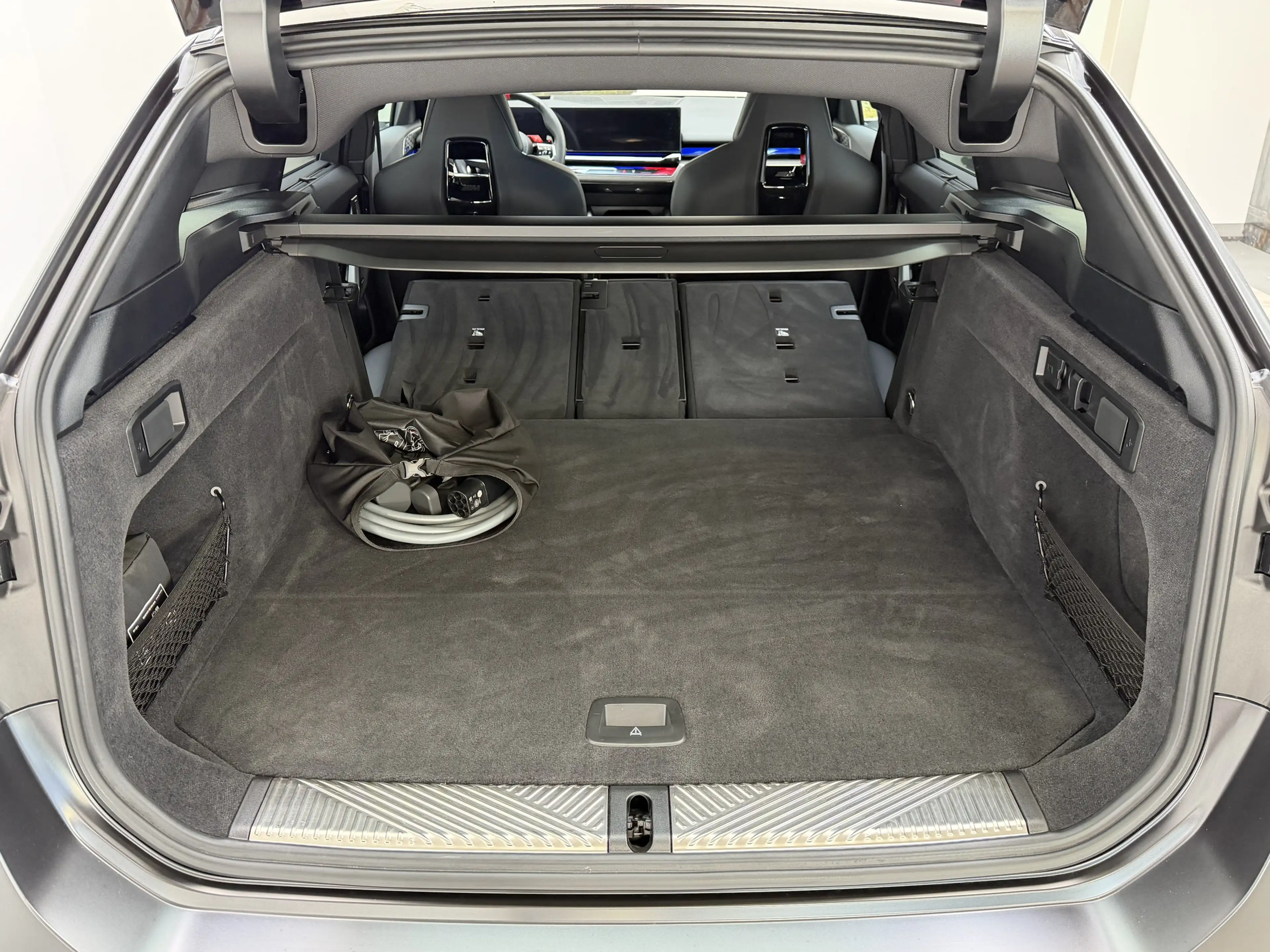 BMW M5 To. AHK Sitzlüftung B&W ACC 360° Driver — photo 27