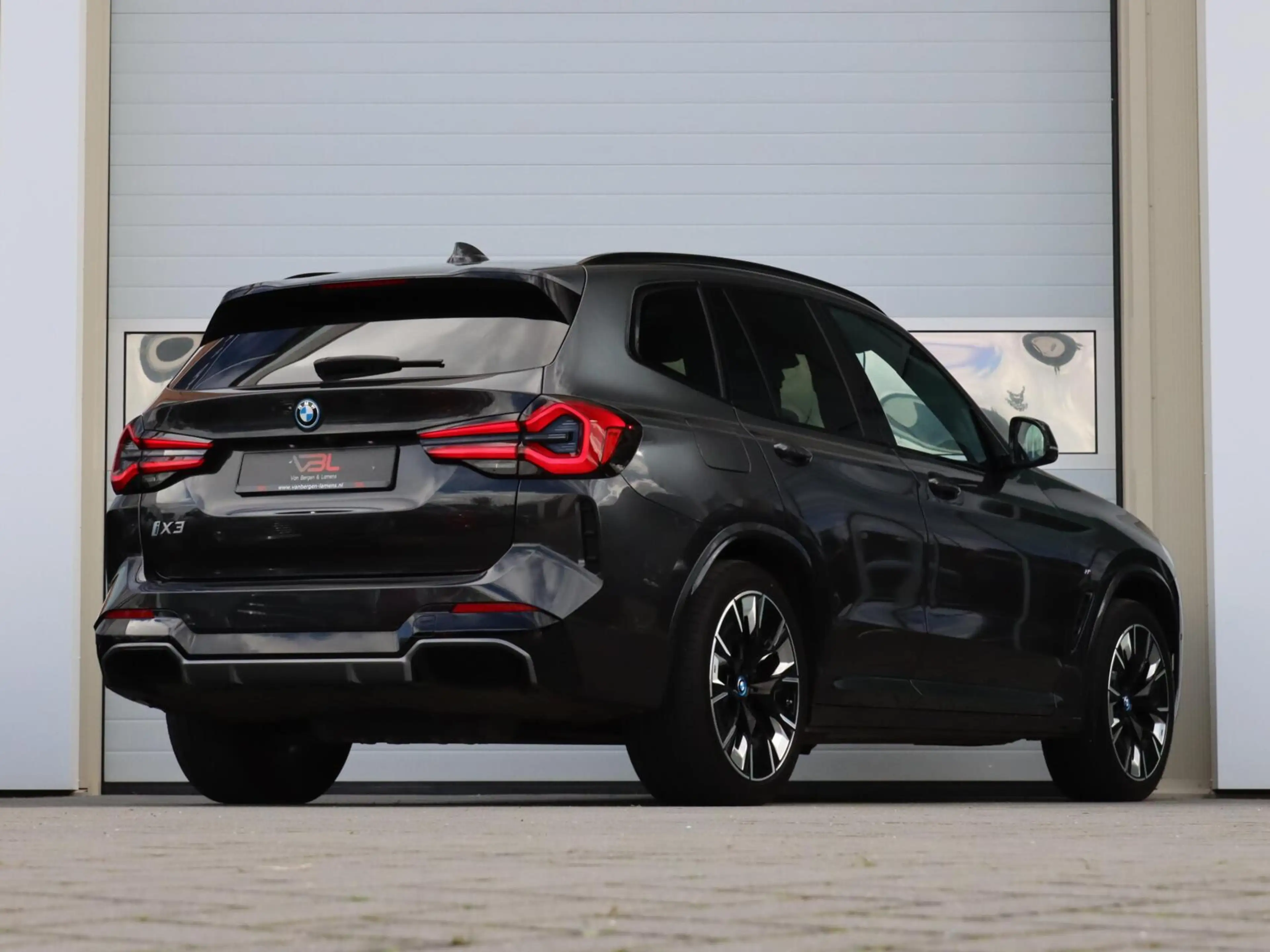 BMW iX3 High Executive 80 kWh M-sport | SOH 97,2% | Panora — photo 3