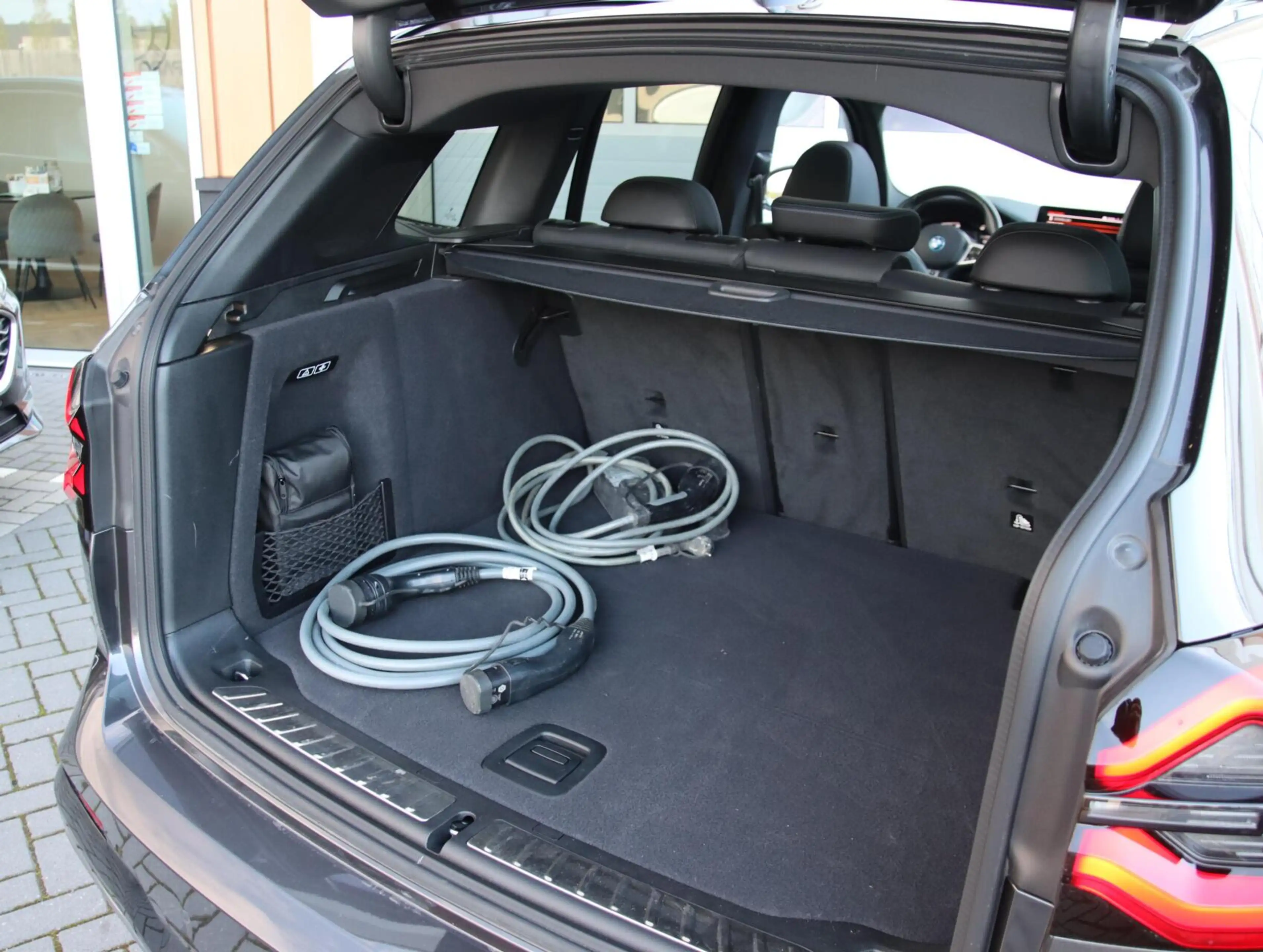 BMW iX3 High Executive 80 kWh M-sport | SOH 97,2% | Panora — photo 31