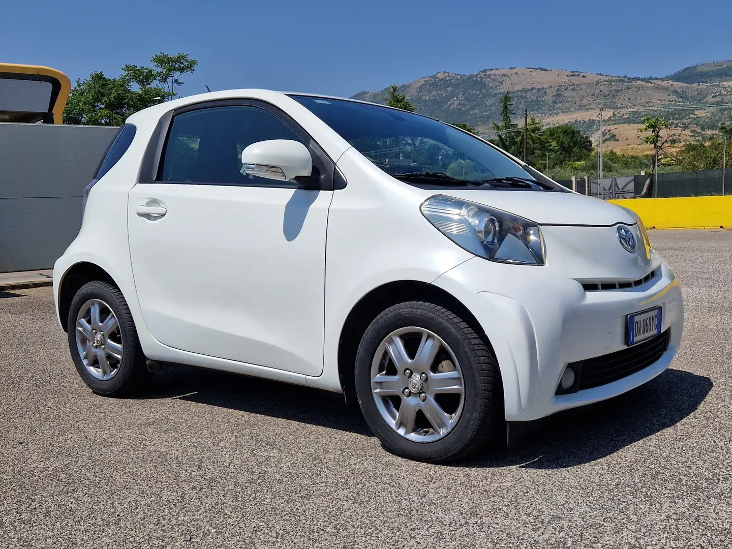 Toyota iQ iQ 1.0 cvt (multidrive) Bianco - 2