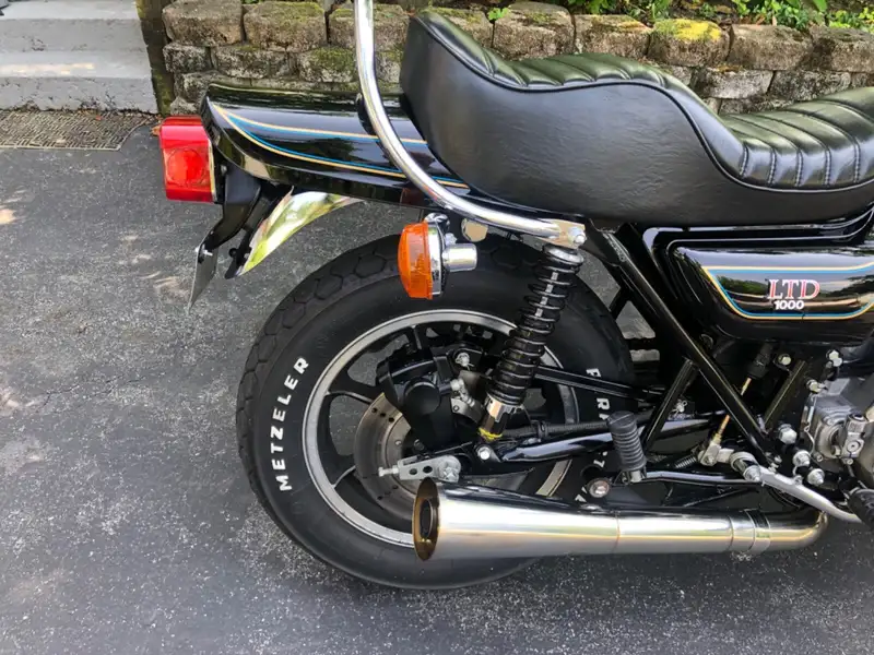 Kawasaki KZ 750 - foto 2