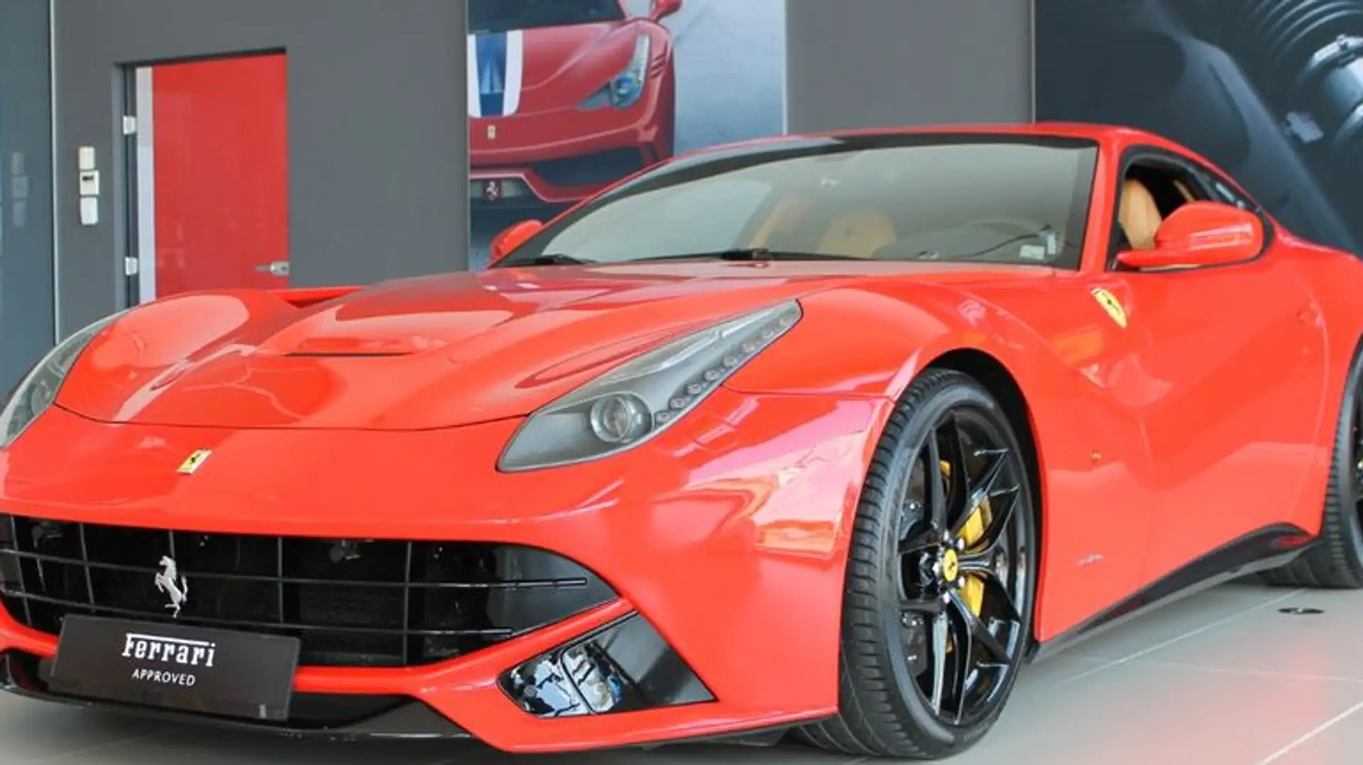 Ferrari F12 F12berlinetta Rouge - 1