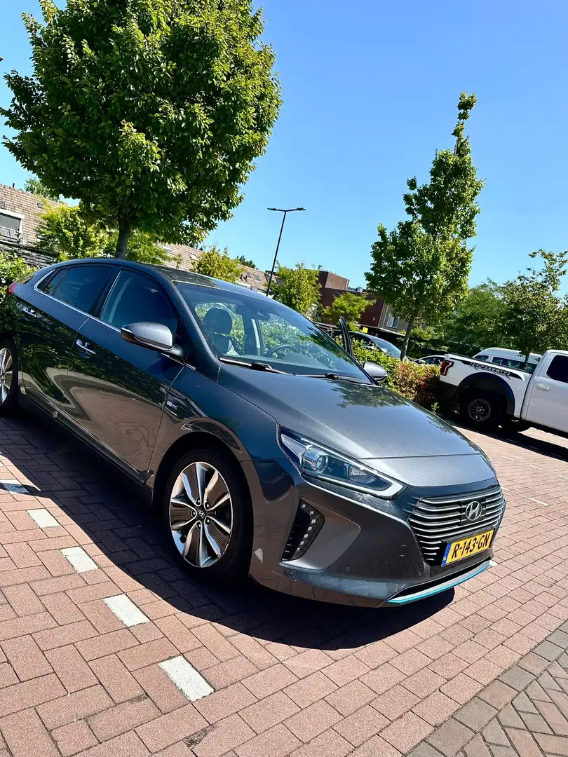 Hyundai IONIQ Hybrid 1.6 GDI Premium - 2